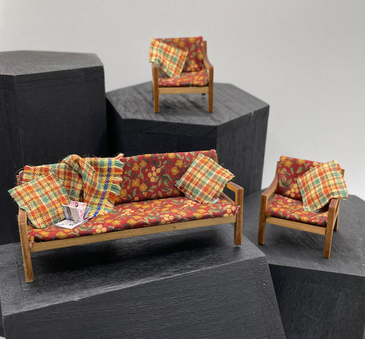 Dolls House Miniatures 1/24th / 1:24th / Half Inch Scale -  3 pc Chair Set