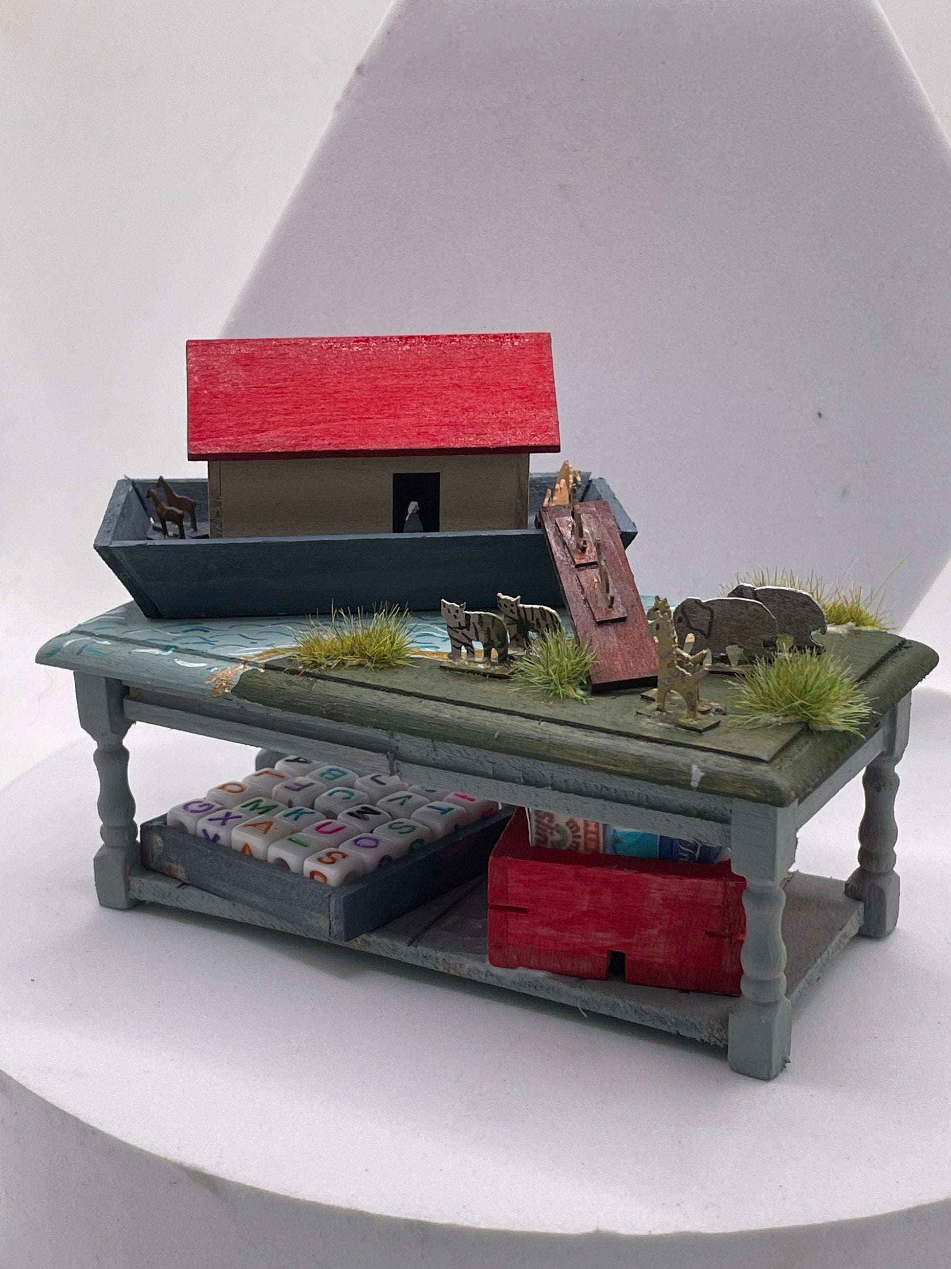 1/12th toy  Noah’s Ark play table  (2