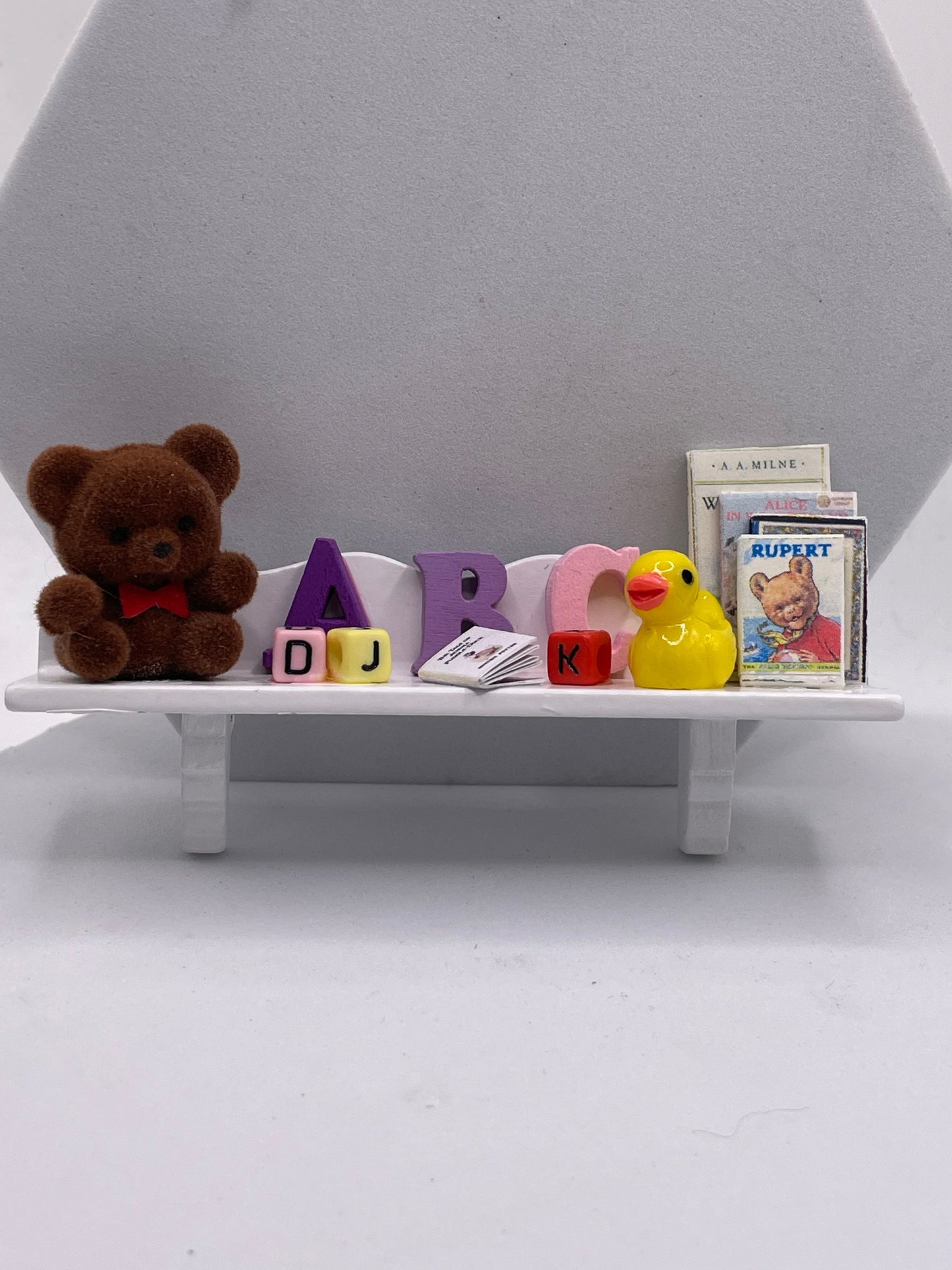 Dolls House Miniature - Toy Wall Shelf x1