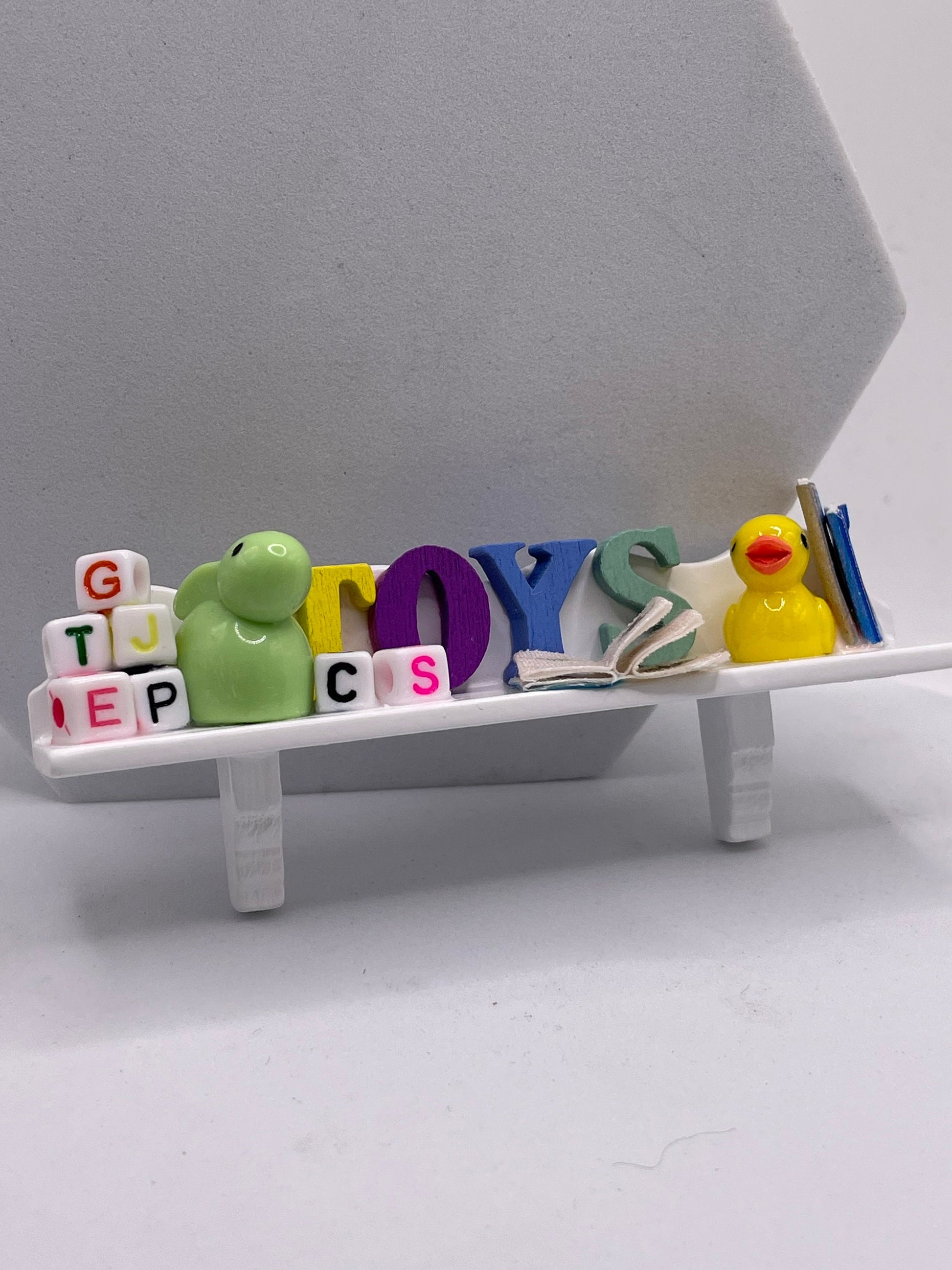 Dolls House Miniature - Toy Wall Shelf x1