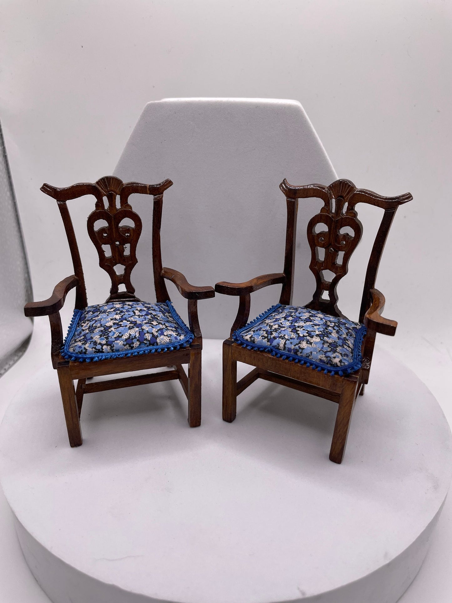 Dolls House Miniatures - 1/12th Pair ornate chairs