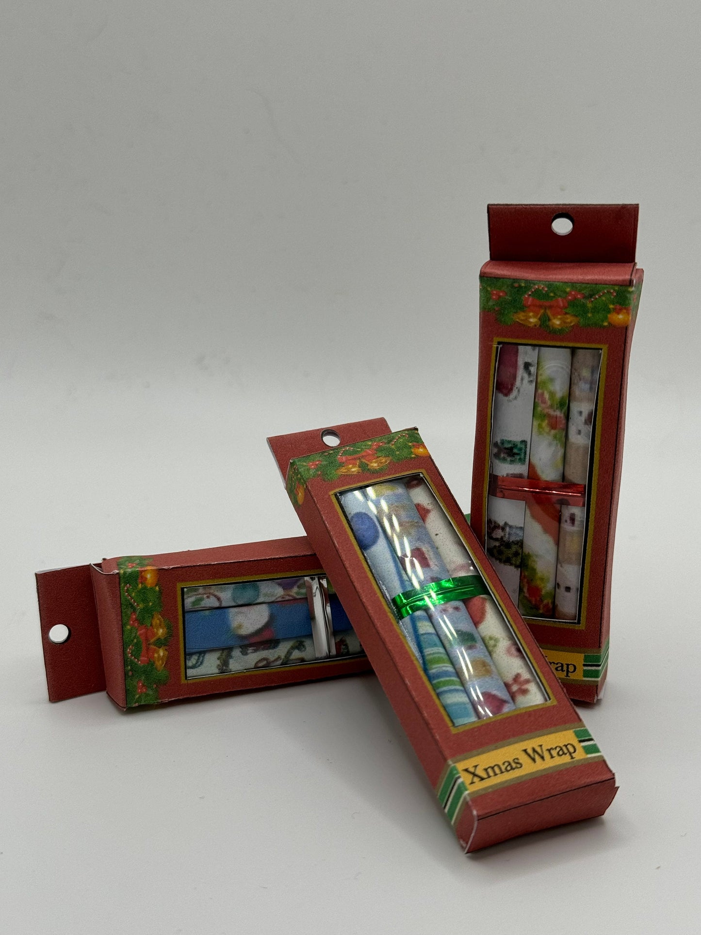 DOLLS HOUSE MINIATURES - Christmas Wrapping paper box x1