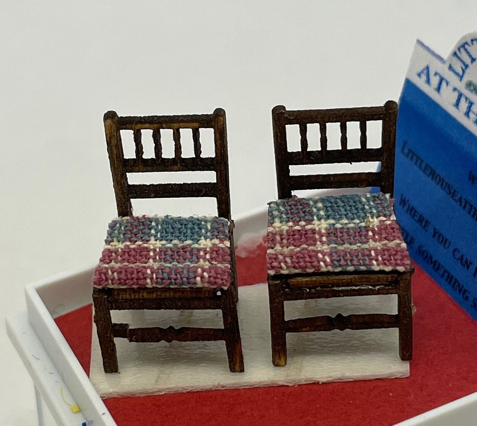 Dolls House   1/48 s/2 chairs