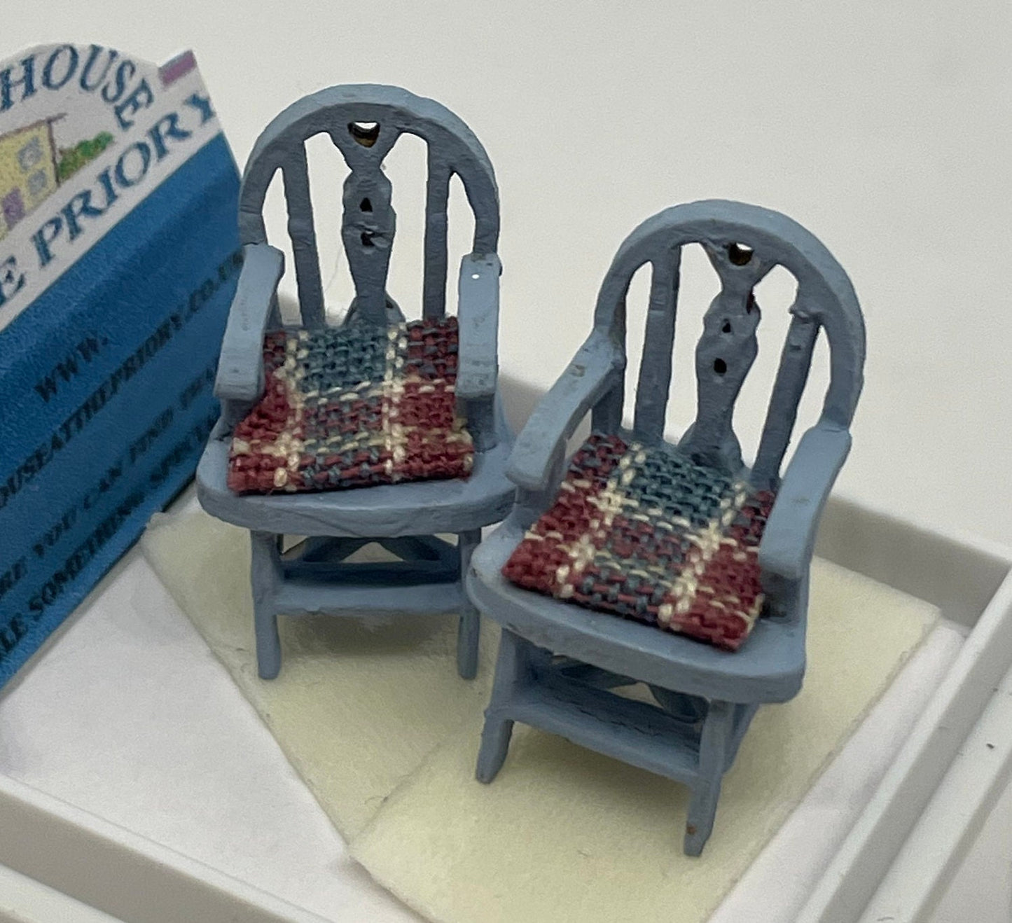 Dolls House   1/48 s/2 chairs
