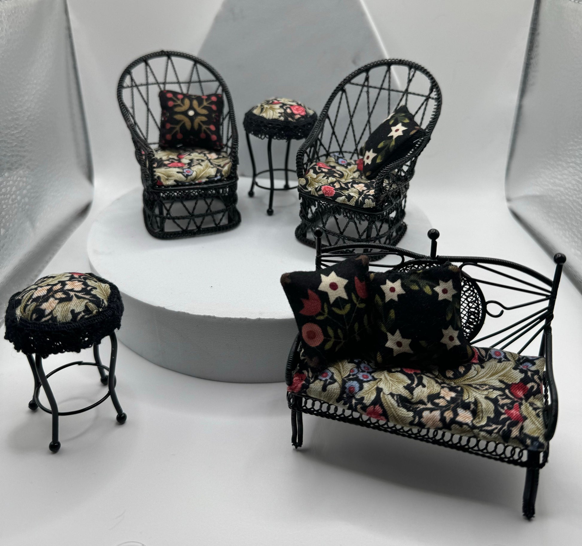 Dolls House Miniatures - Black Wire Chairs / stools (5 options)