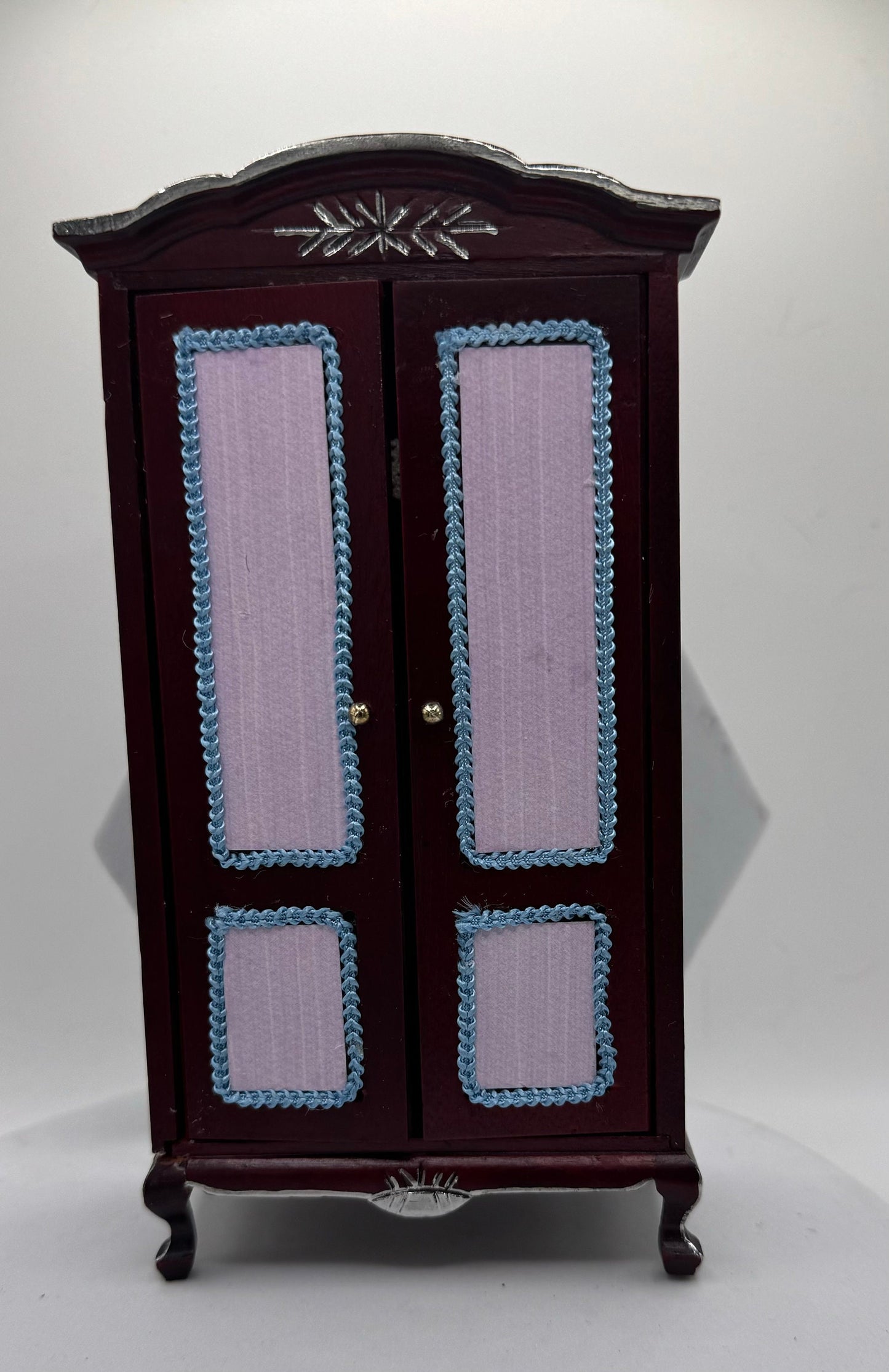 Dolls House Miniatures - 1/12 wardrobe