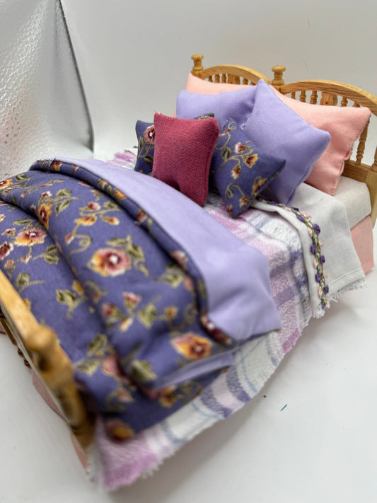 Dolls House Dressed 1/12th Double Bed - Pansy