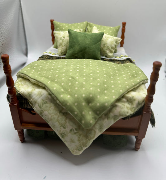 Dolls House Dressed 1/12th Double Bed - grace