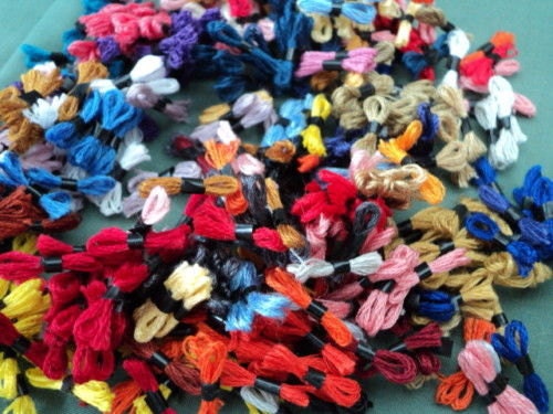 DOLLS HOUSE MINIATURES - Embroidery Silks x 10