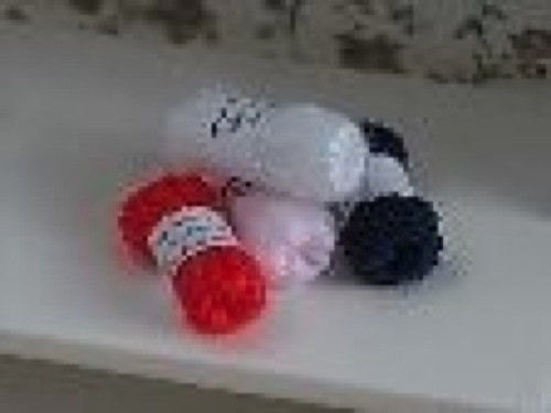 Dolls House Miniatures  - 1/12th Balls of Wool x4 (Assorted)