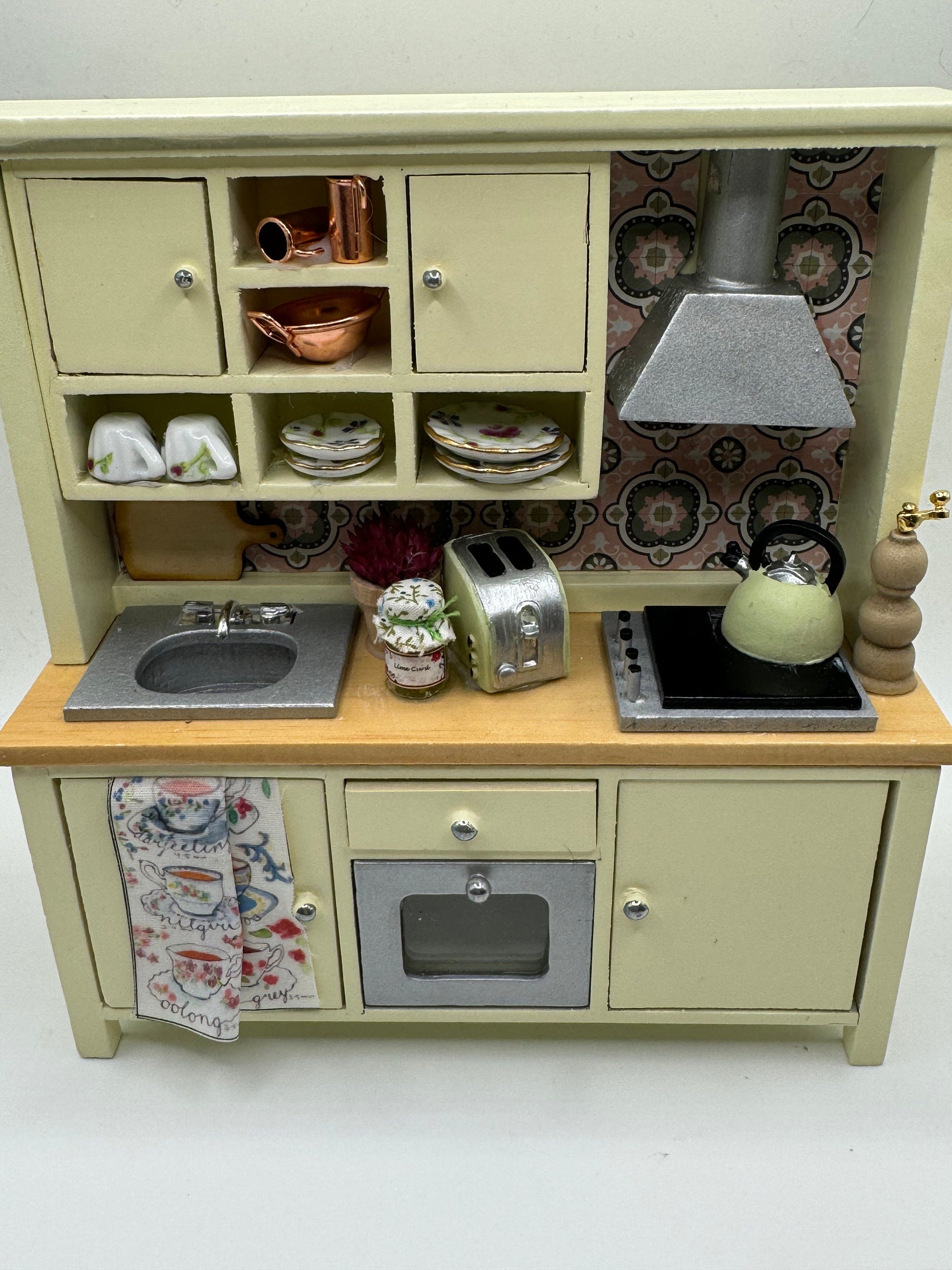 Dolls House Miniatures - 1/12 Kitchen Cooker  & Sink Unit