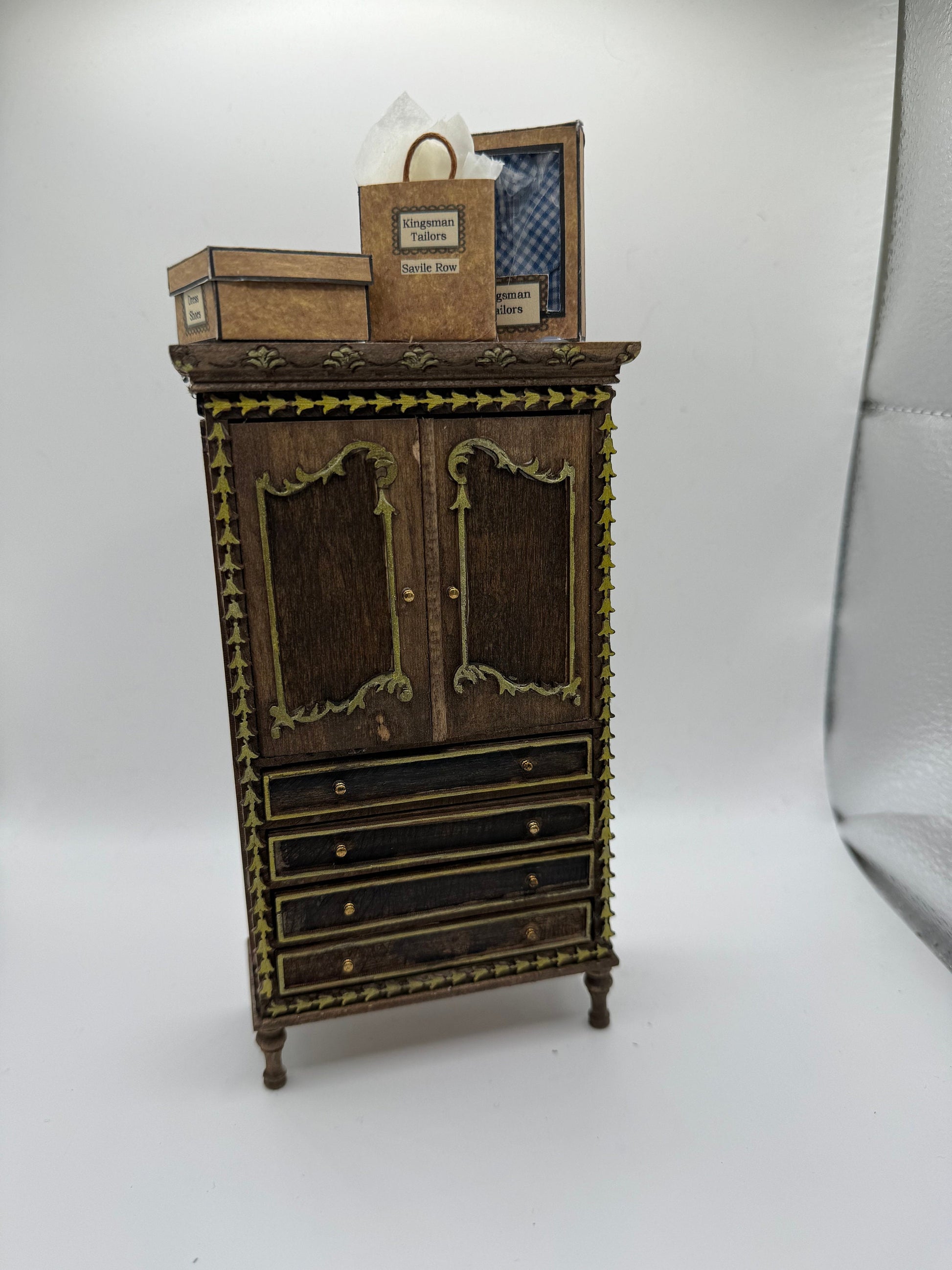 Dolls House Miniatures - 1/12 Gentlemen's Shirt cabinet