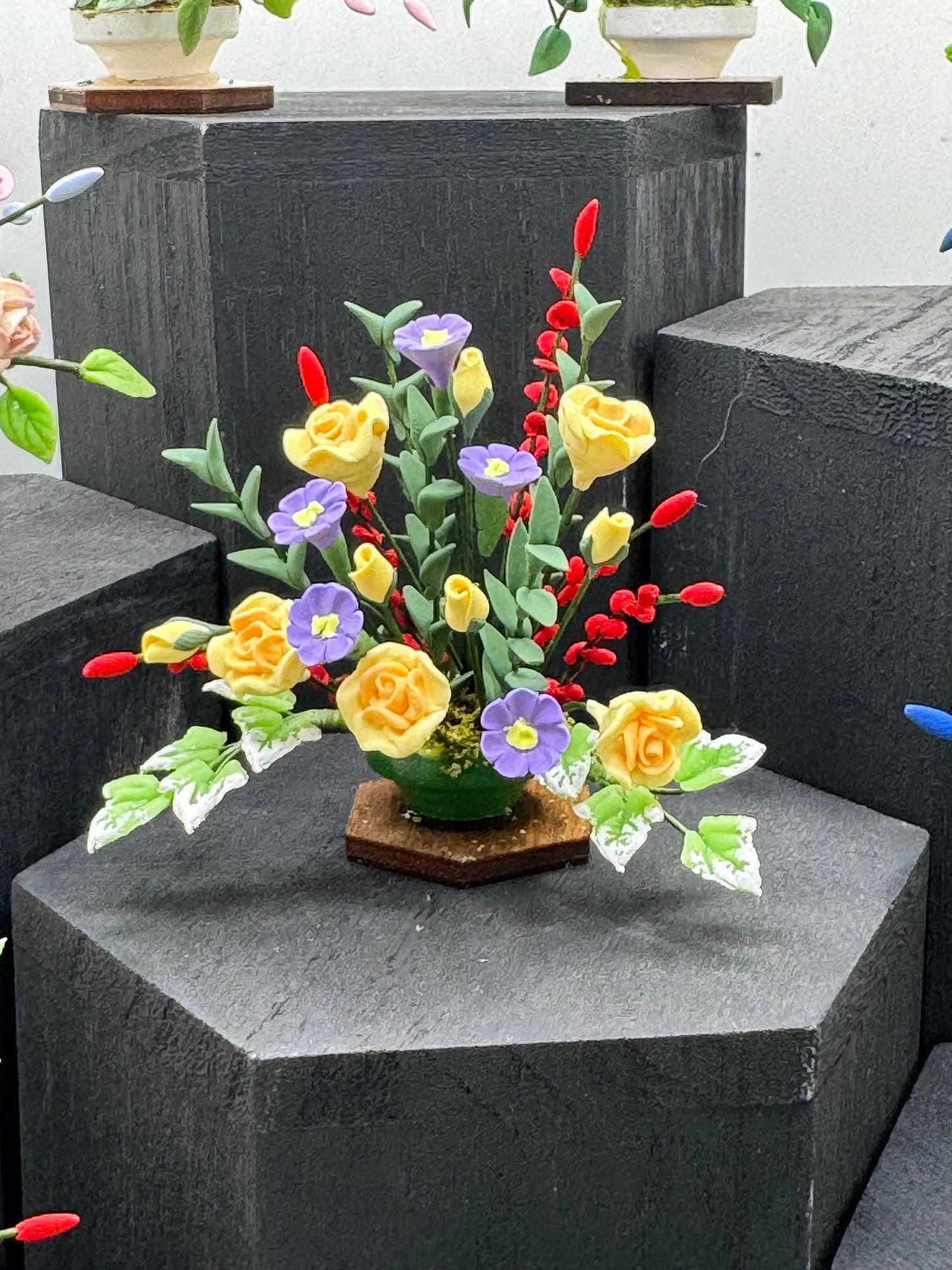 Dolls House Miniatures - 1/12th  Floral / Flower display (various options)