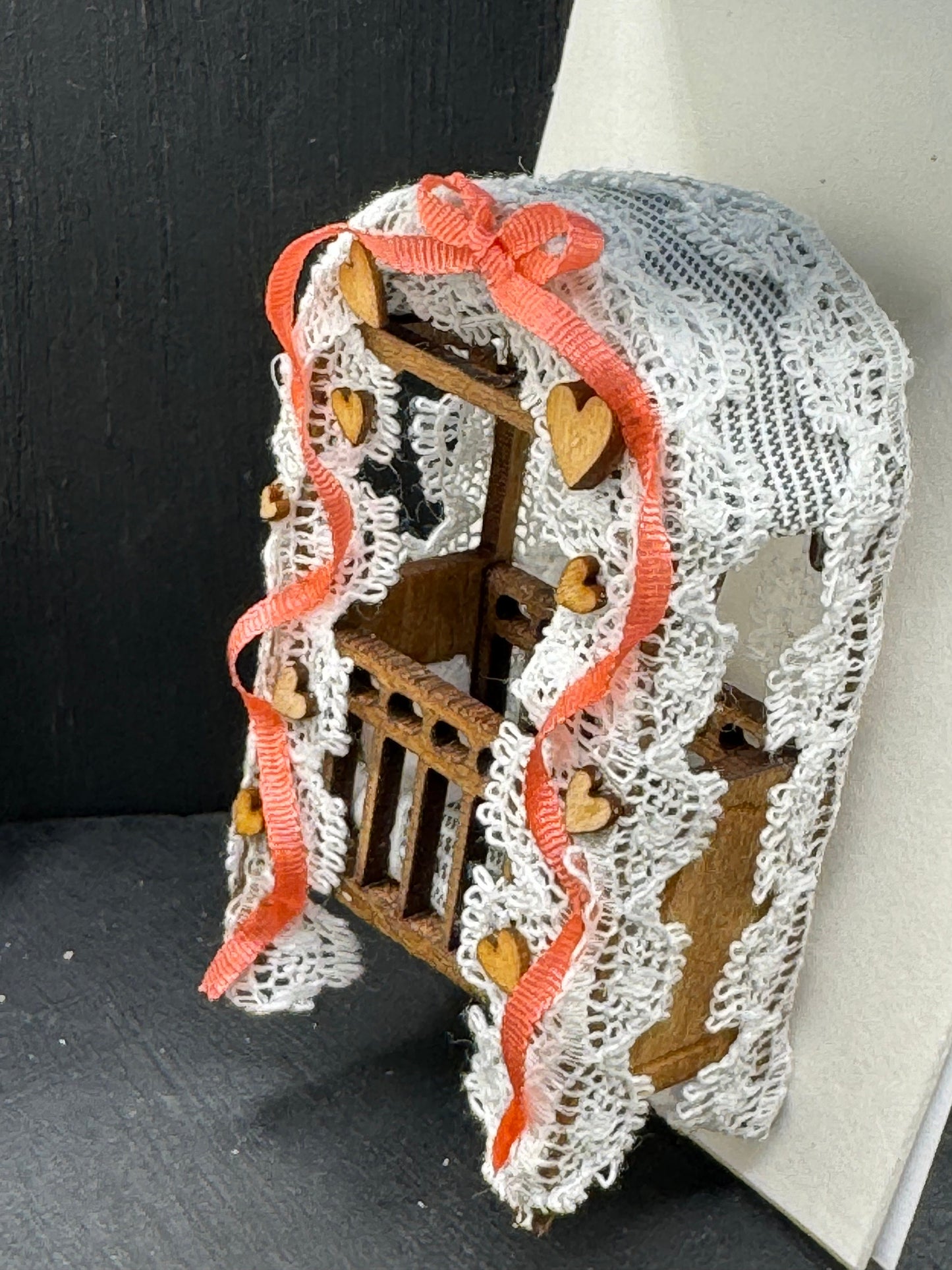 Dolls House Miniatures - Hand Made Canopy Cot Bed (1/48th / 1:48 / Quarter Scale )