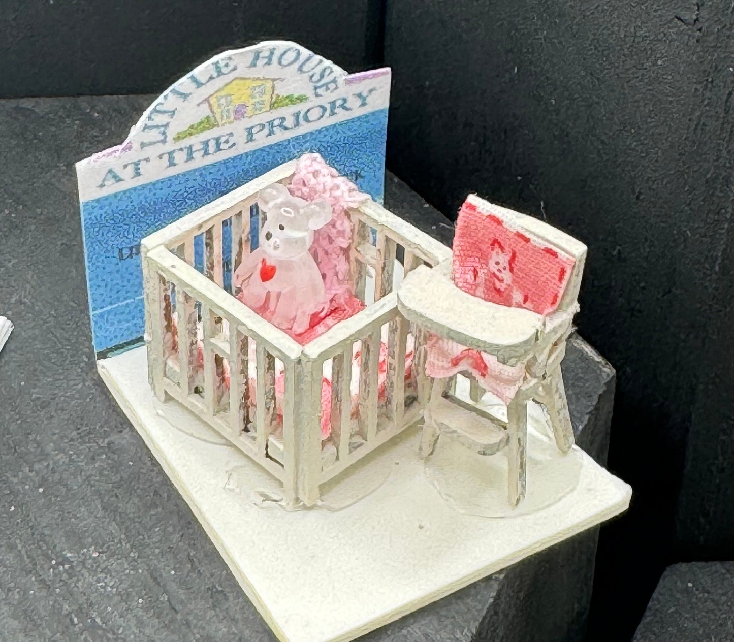 Dolls House  1/48th Playpen / Highchair Set x1