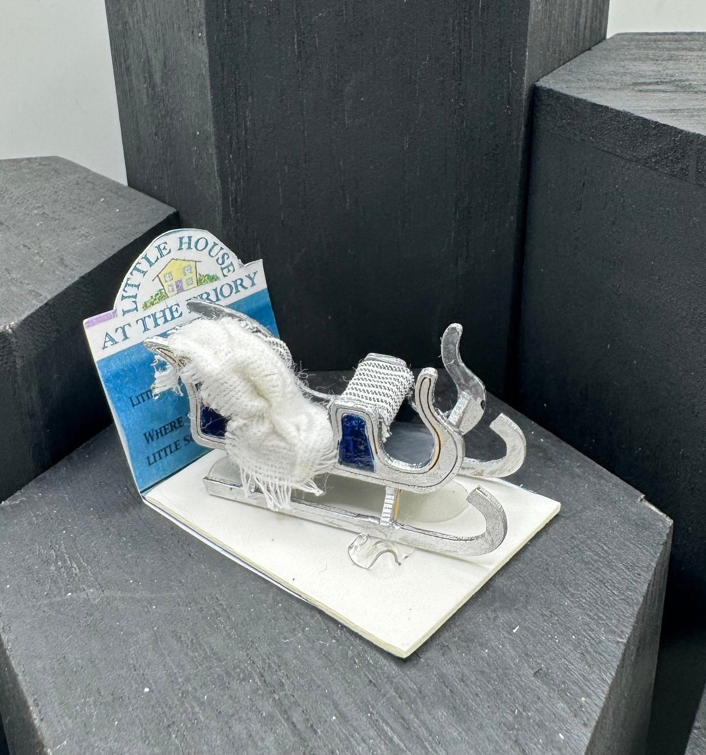 Dolls House  1/48th Sleigh