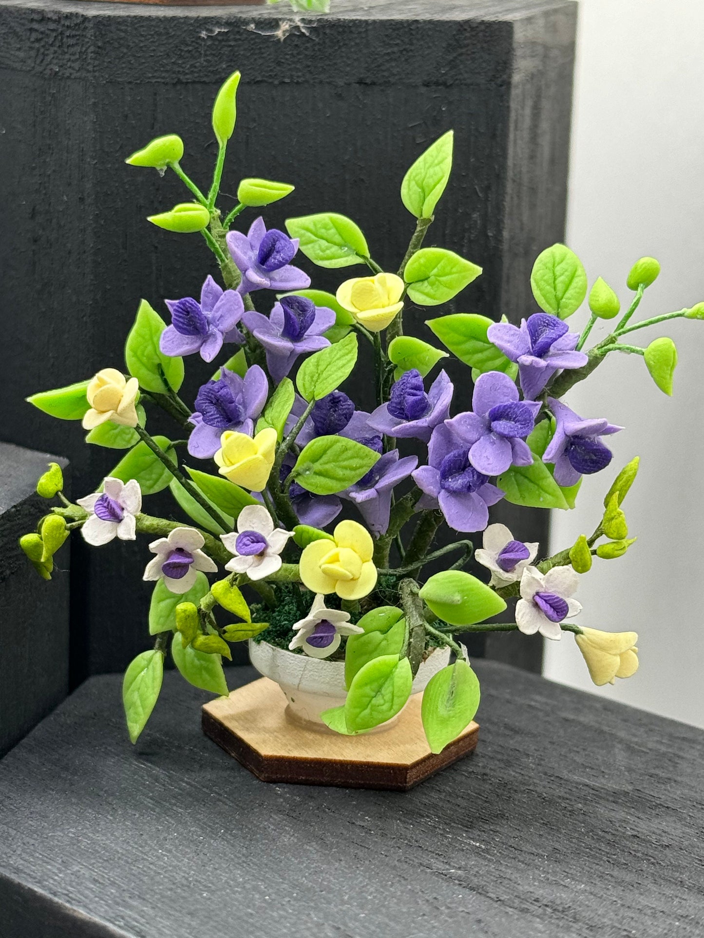 Dolls House Miniatures - 1/12th  Floral / Flower display (various options)