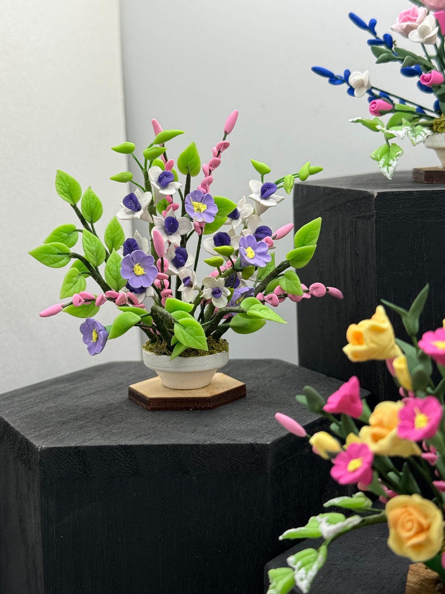 Dolls House Miniatures - 1/12th  Floral / Flower display (various options)