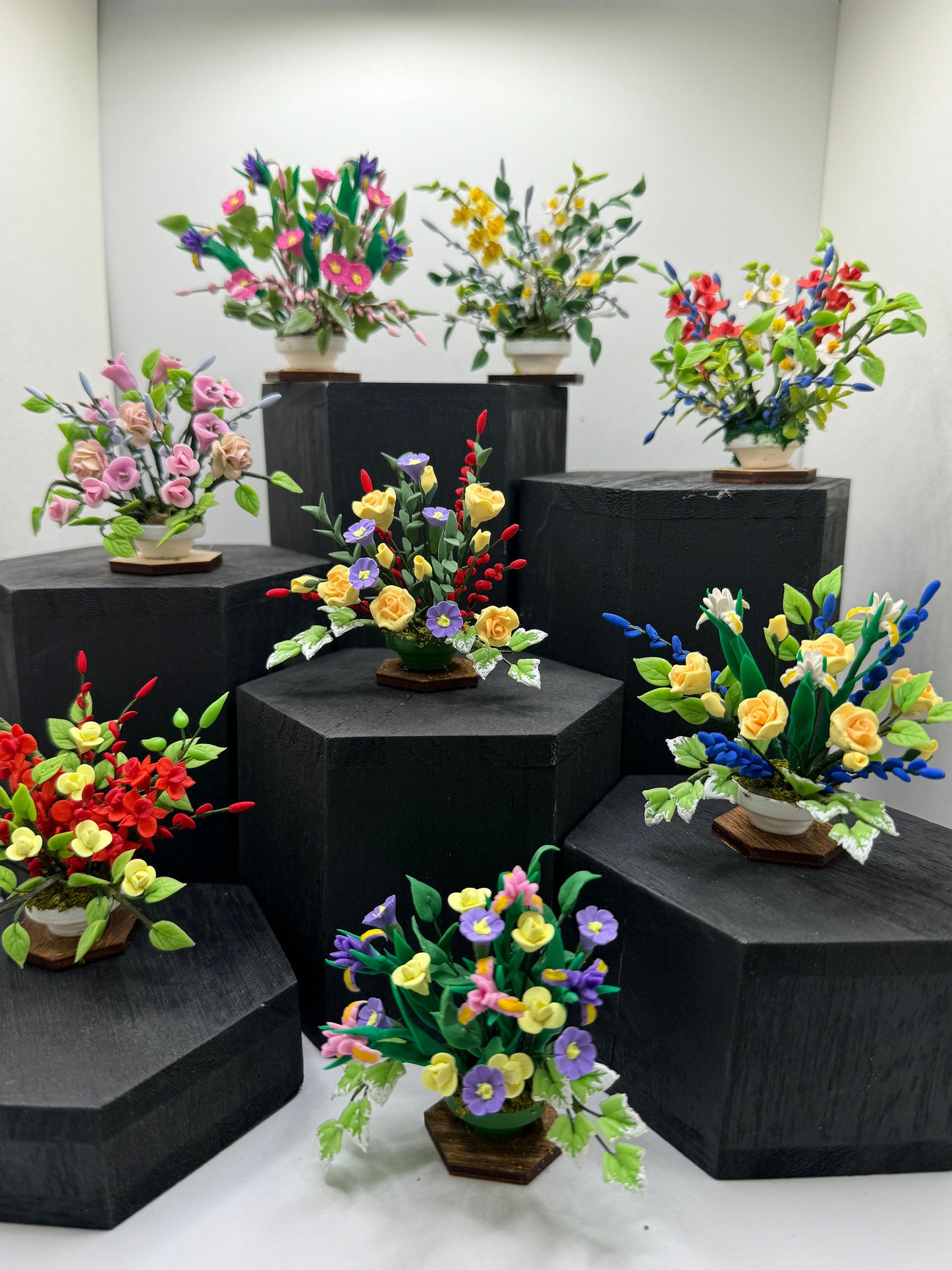 Dolls House Miniatures - 1/12th  Floral / Flower display (various options)