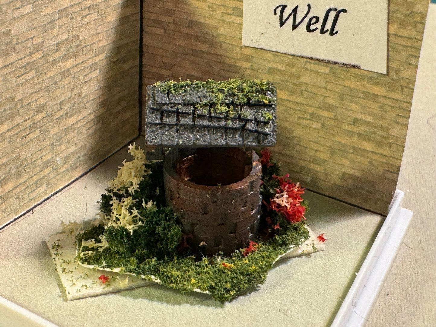 Dolls House Miniatures 1/144th  / 1:144 / Micro  / Dutch Scale Wishing Well