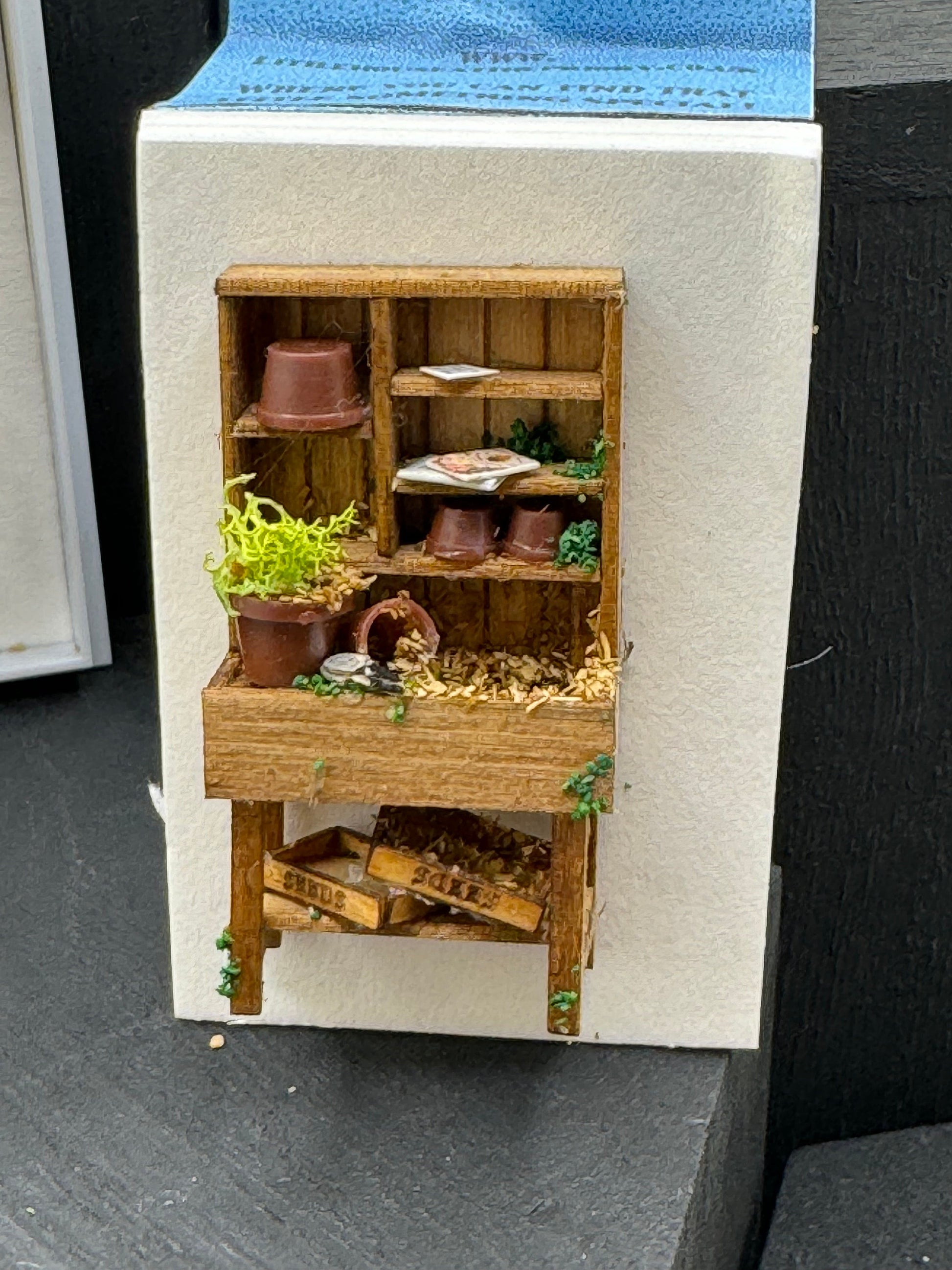 Dolls House Miniatures ( 1/48th - 1:48th - 1/4" - Quarter Inch Scale )  - Potting Bench