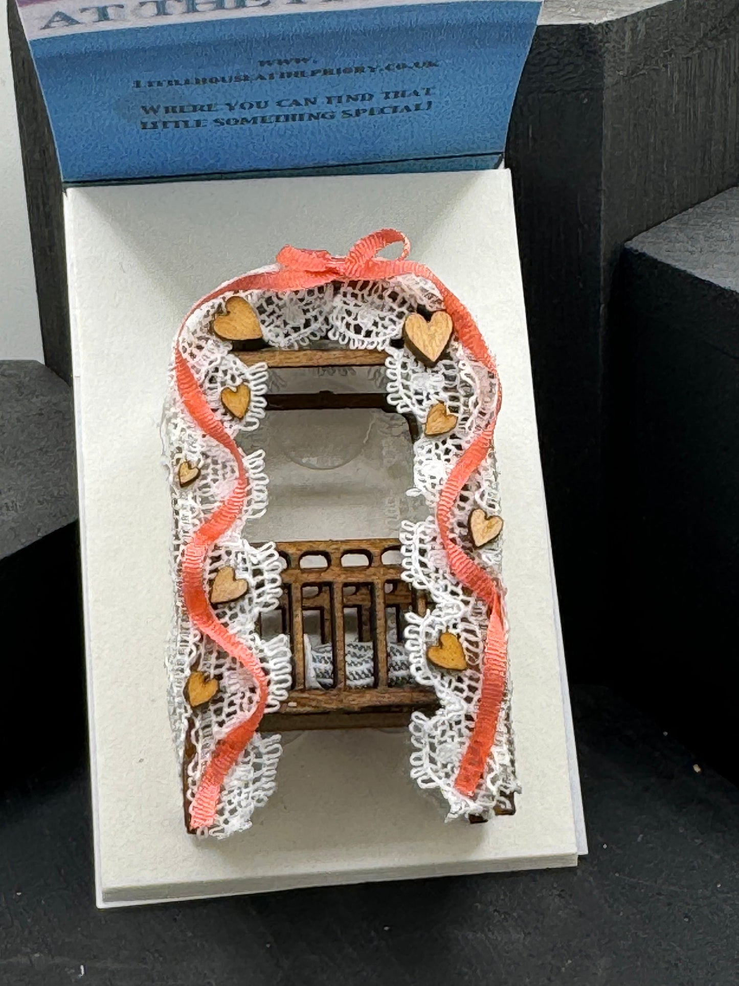 Dolls House Miniatures - Hand Made Canopy Cot Bed (1/48th / 1:48 / Quarter Scale )