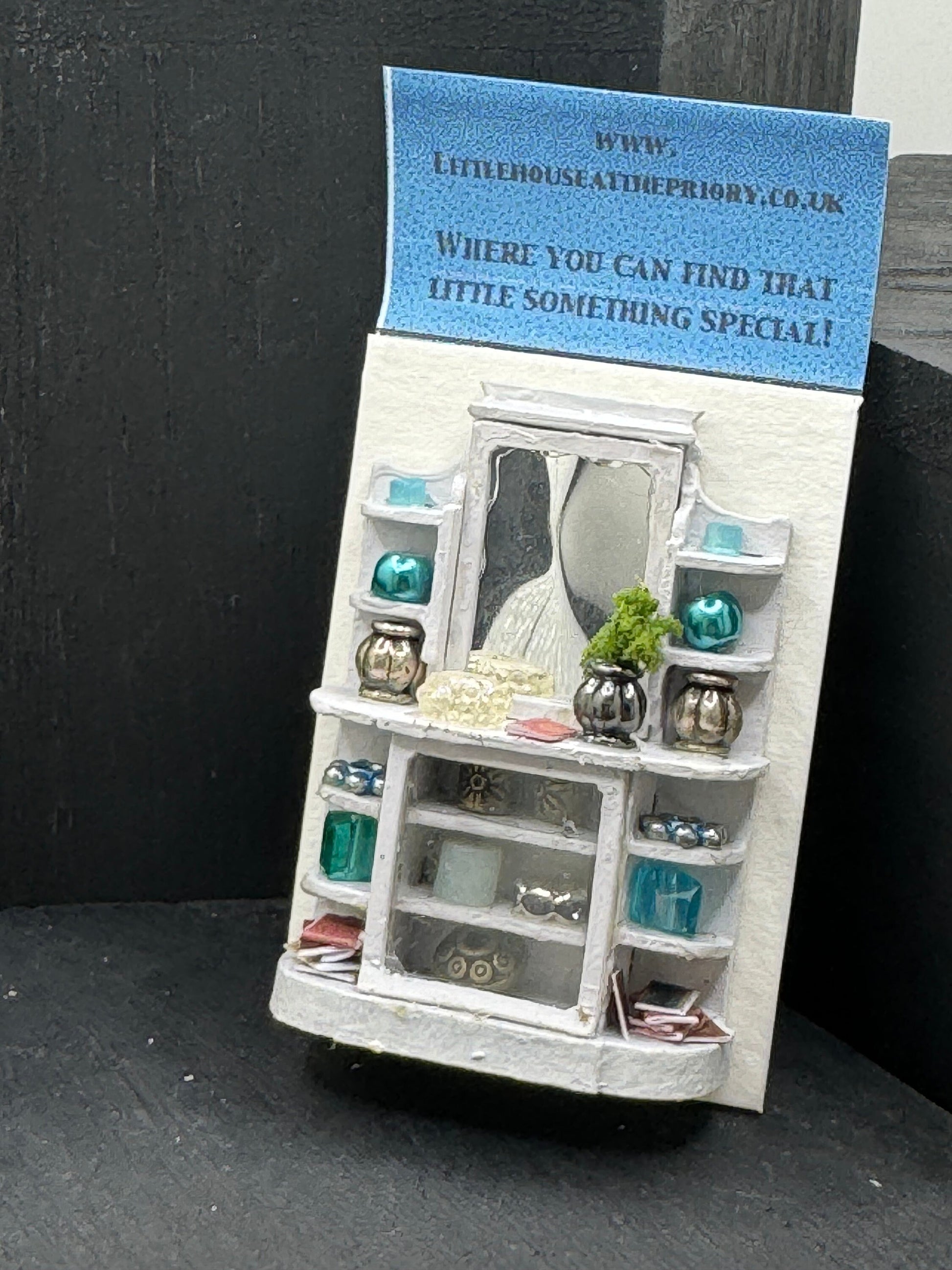 DOLLS HOUSE MINIATURES - 1/48 - 1:48 - 1/4" - Quarter Inch Scale - Credenza