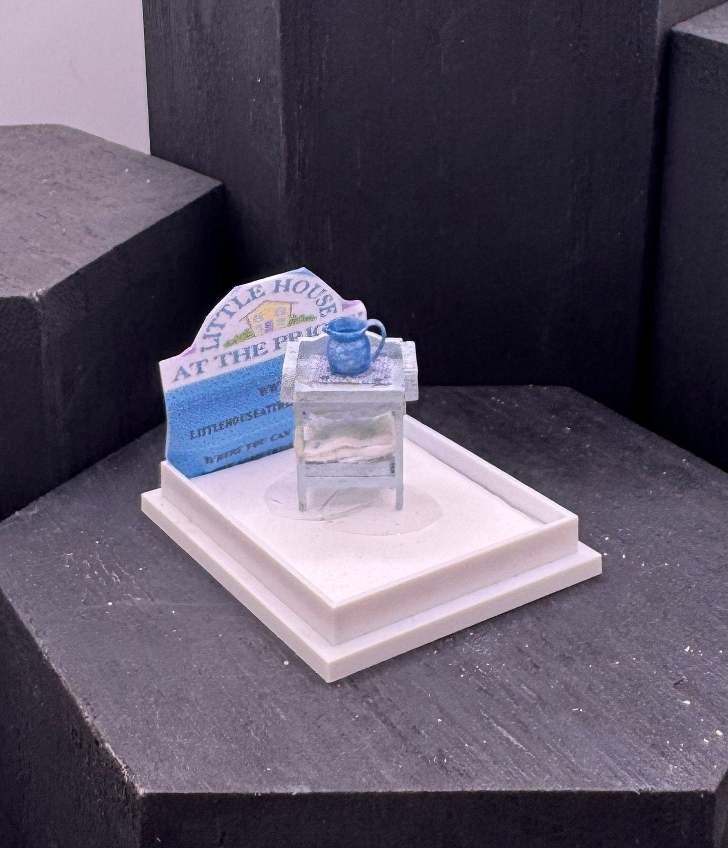 Dolls House  1/48th Washstand