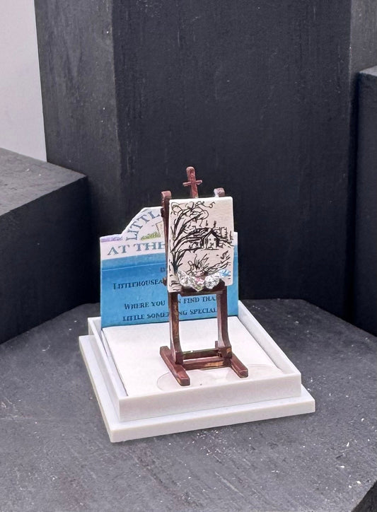 Dolls House  1/48th Artist Easel