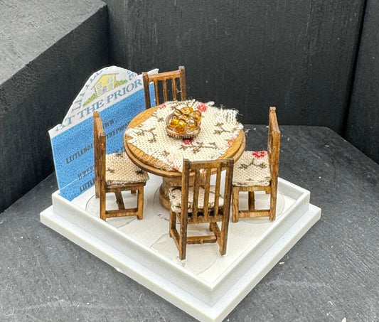 Dolls House  1/48th Table and 4 chairs
