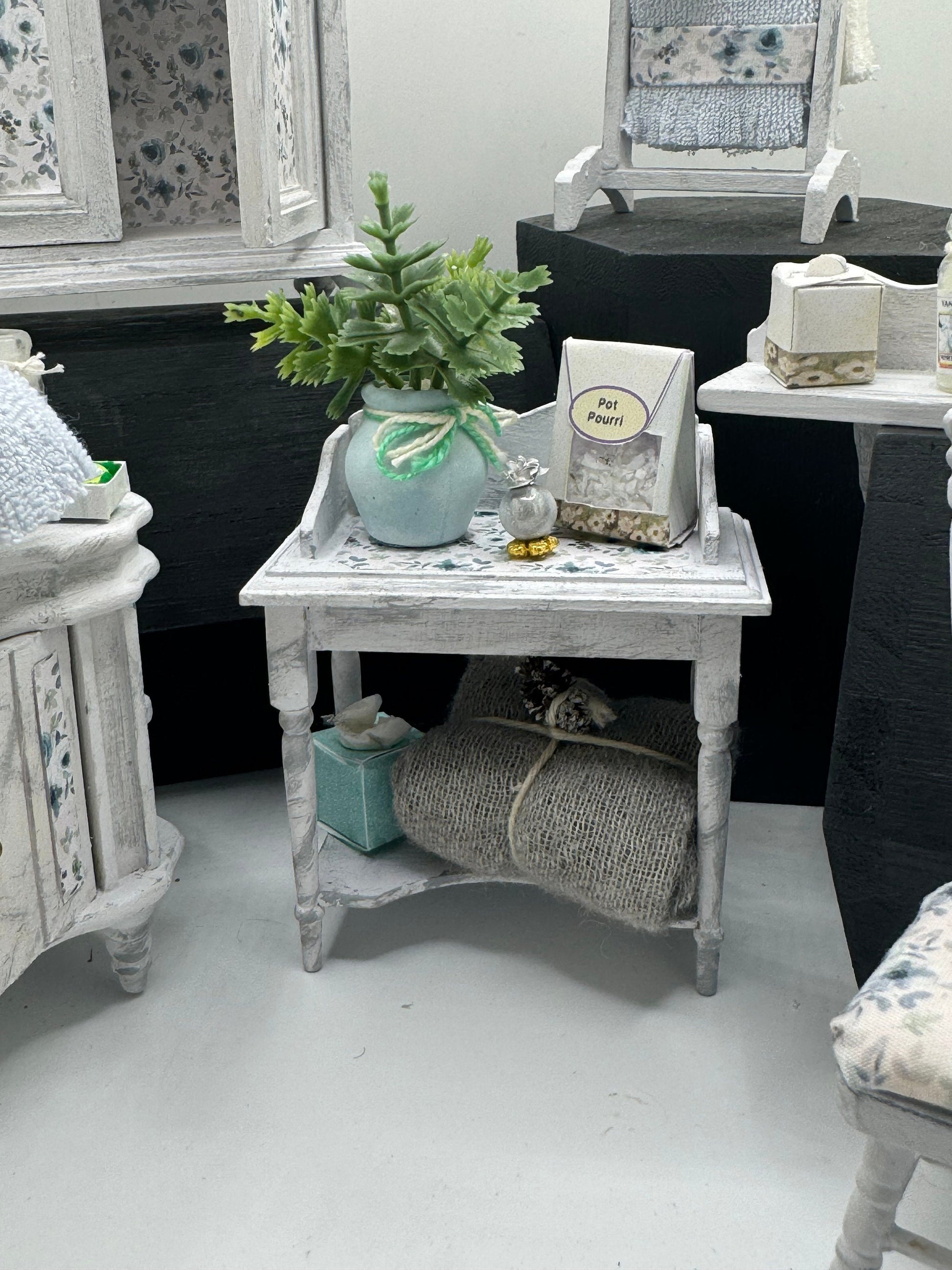 Dolls House Miniatures - 1/12th / 1:12 / inch scale.    Shabby Chic Bathroom Bedroom Furniture ( 6 options  )