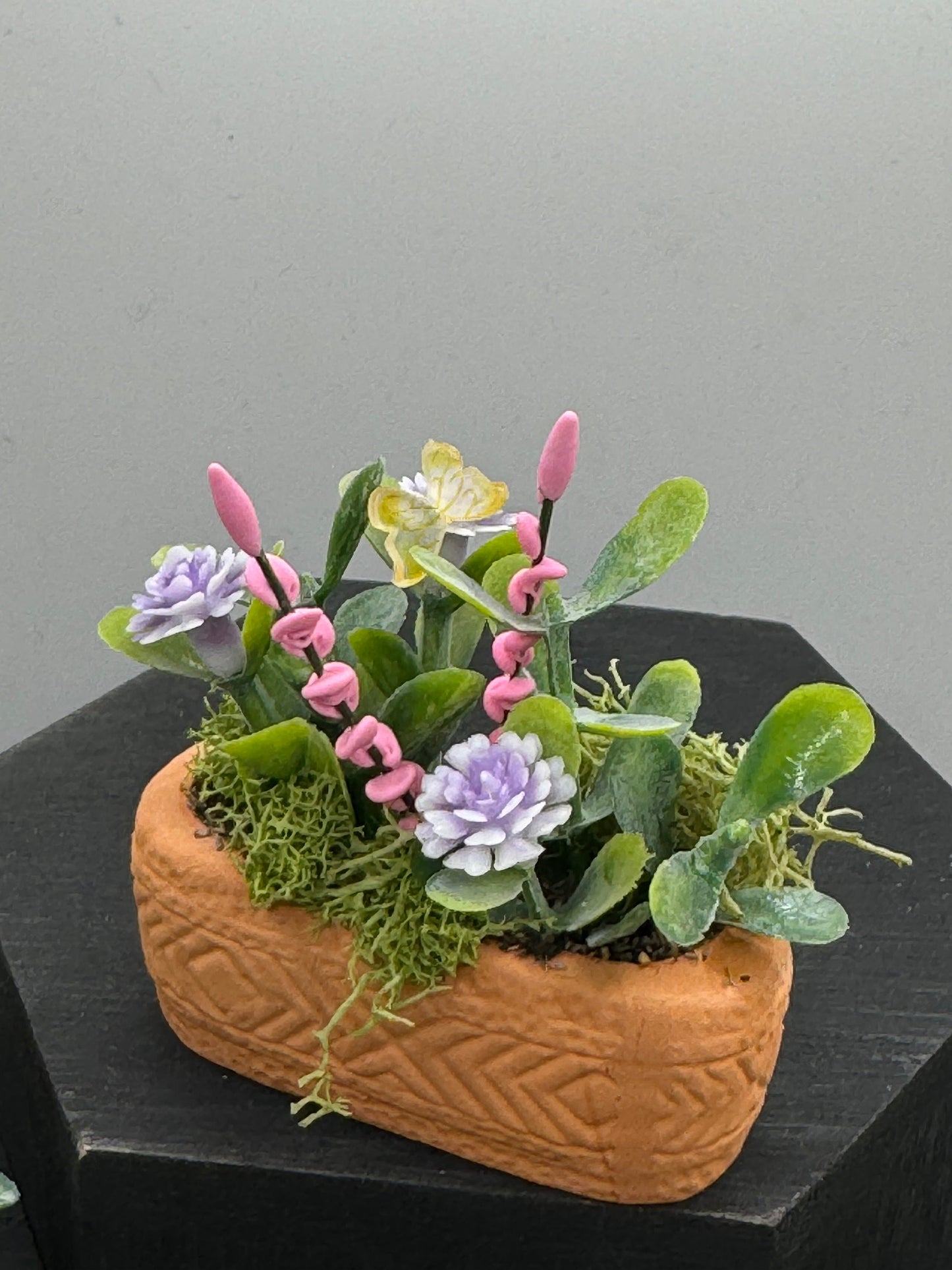 Dolls House Miniatures - 1/12th Trough / Window box with Butterfly (various options)