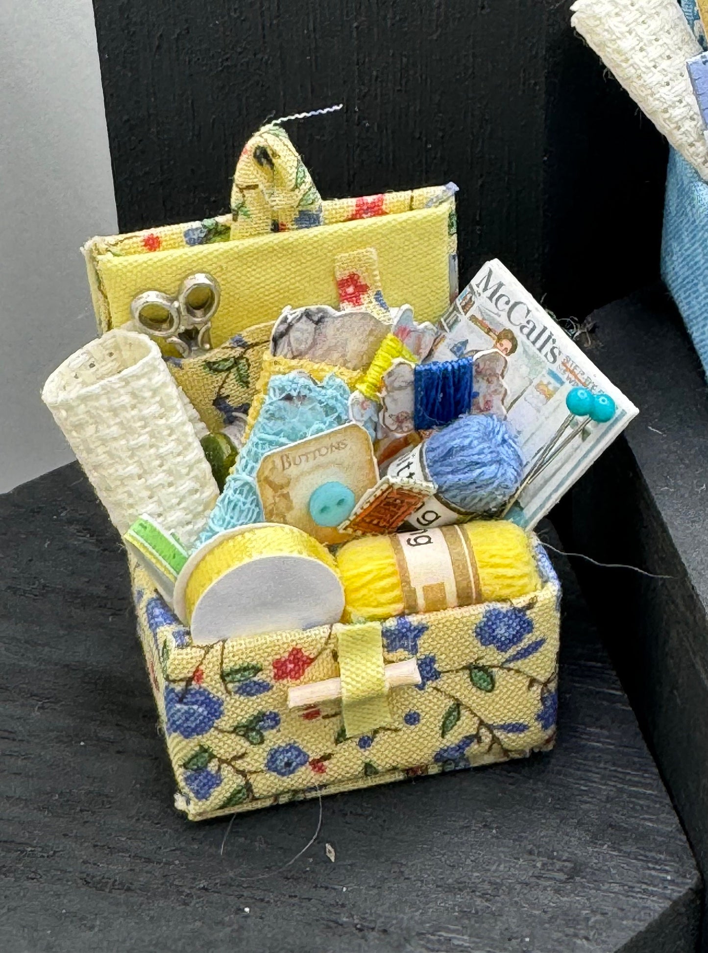 DOLLS HOUSE MINIATURES - 1/12th Sewing Box / Basket and accessories x 1 (7 options)