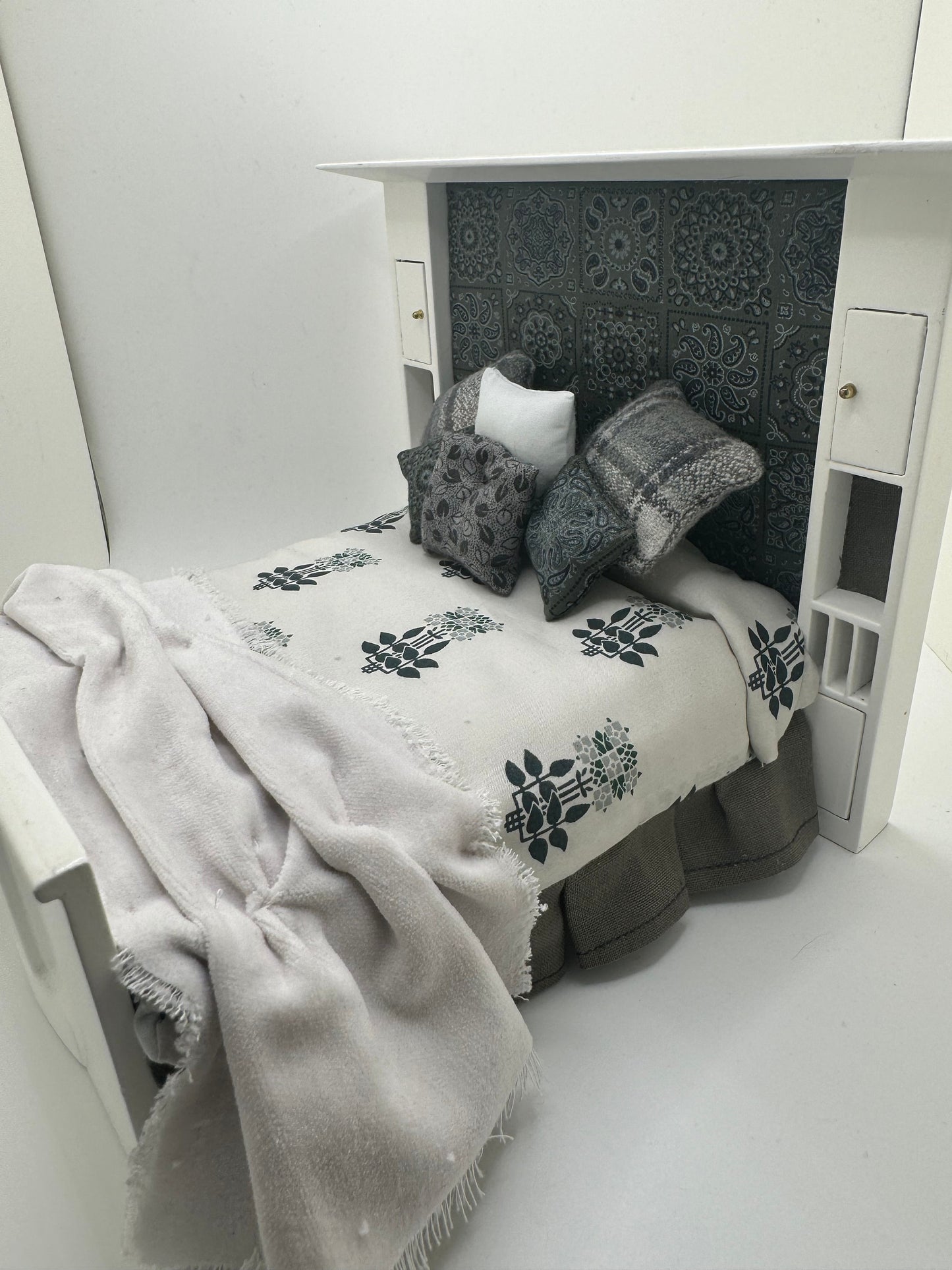Dolls House Luxury Dressed 1/12th - 1:12 - 1 inch scale Double ( Charles Rennie Mackintosh ) bed with Liberty fabrics - Libby