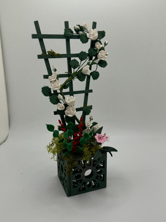 Dolls House Miniatures - 1/12th Rose Planter with Trellace