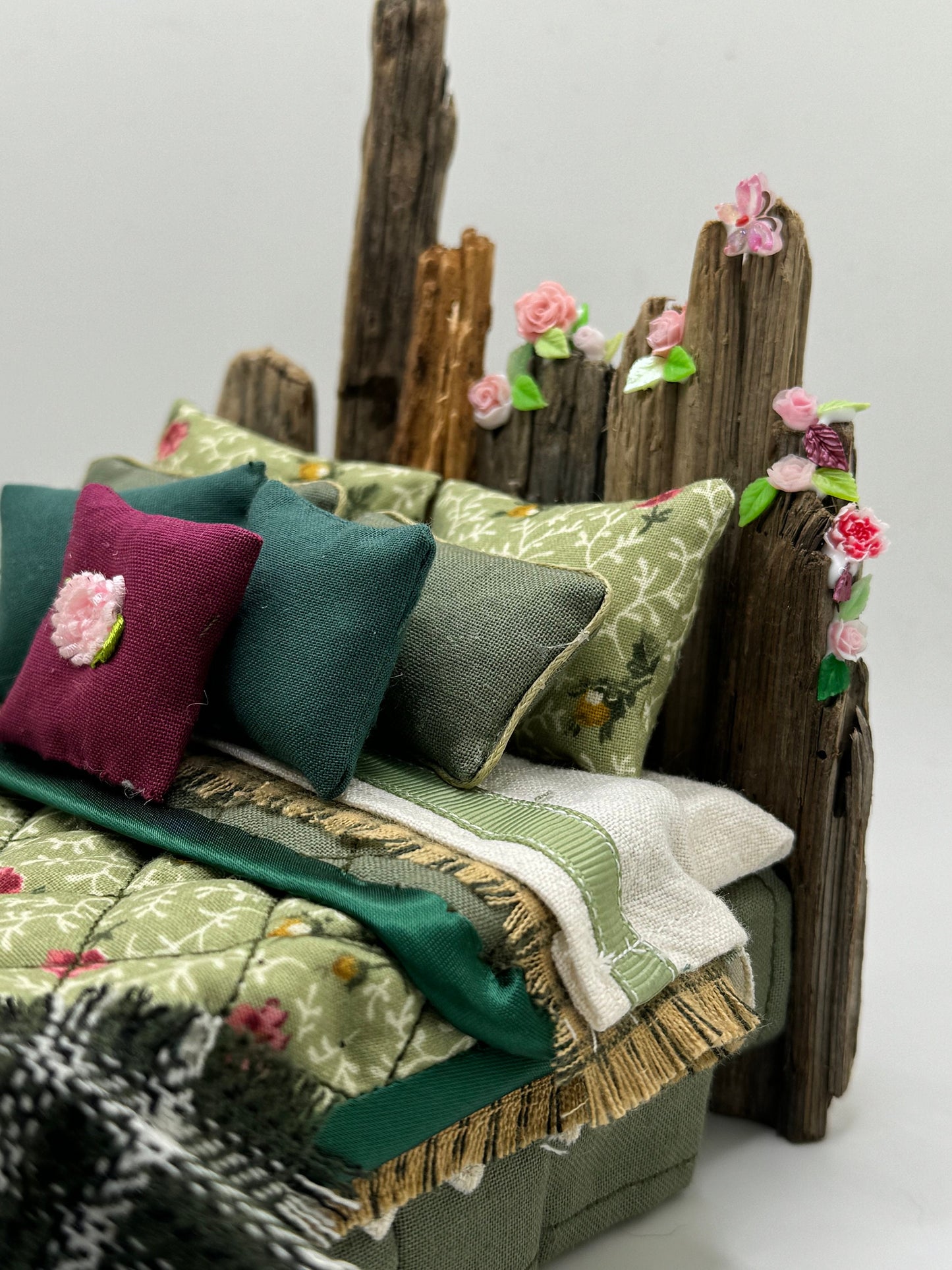 Dolls House Luxury Dressed 1/12th - 1:12 - 1 inch scale Handmade Driftwood bed - Fern