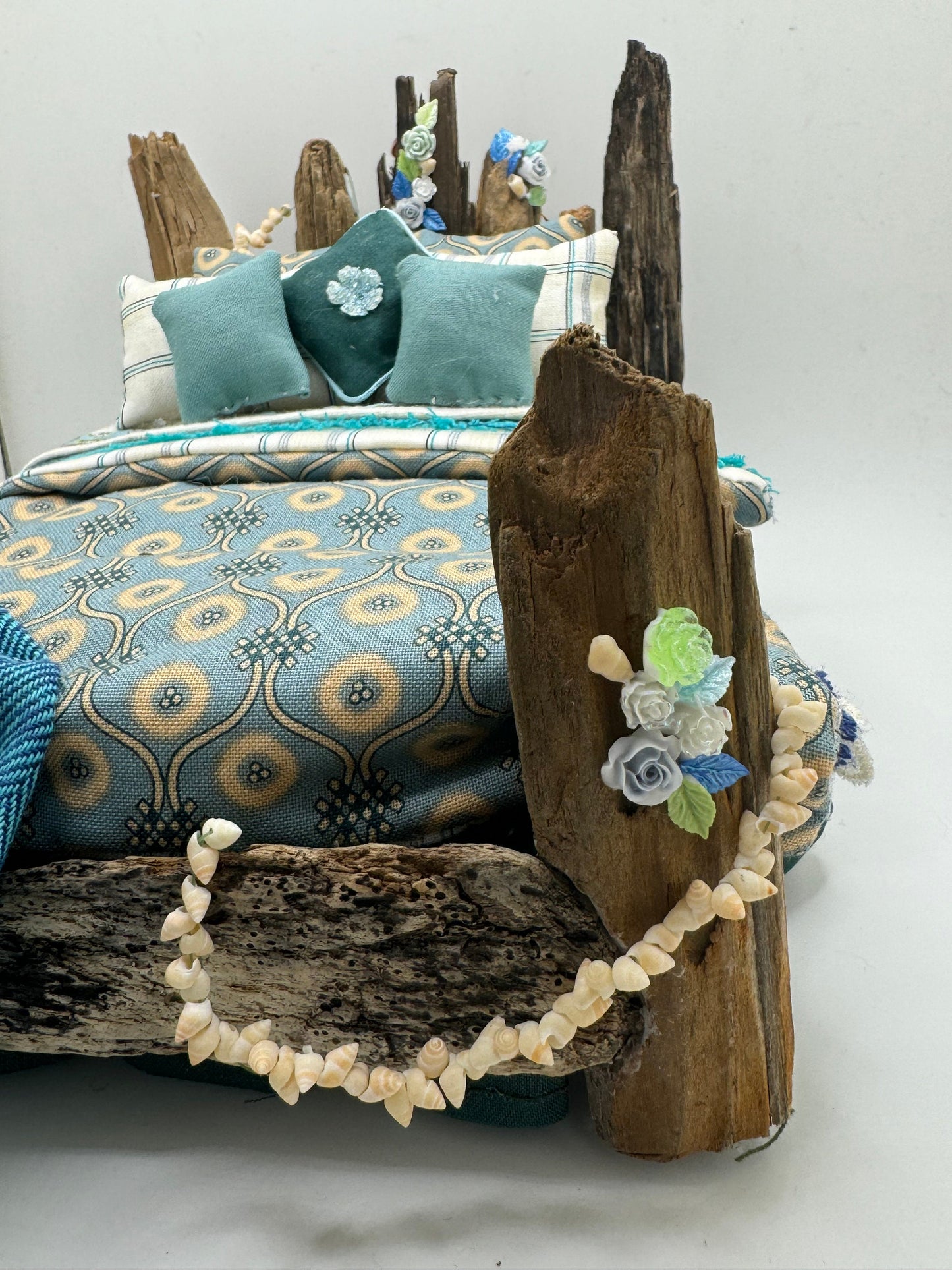 Dolls House Luxury Dressed 1/12th - 1:12 - 1 inch scale Handmade Driftwood bed - Shelley