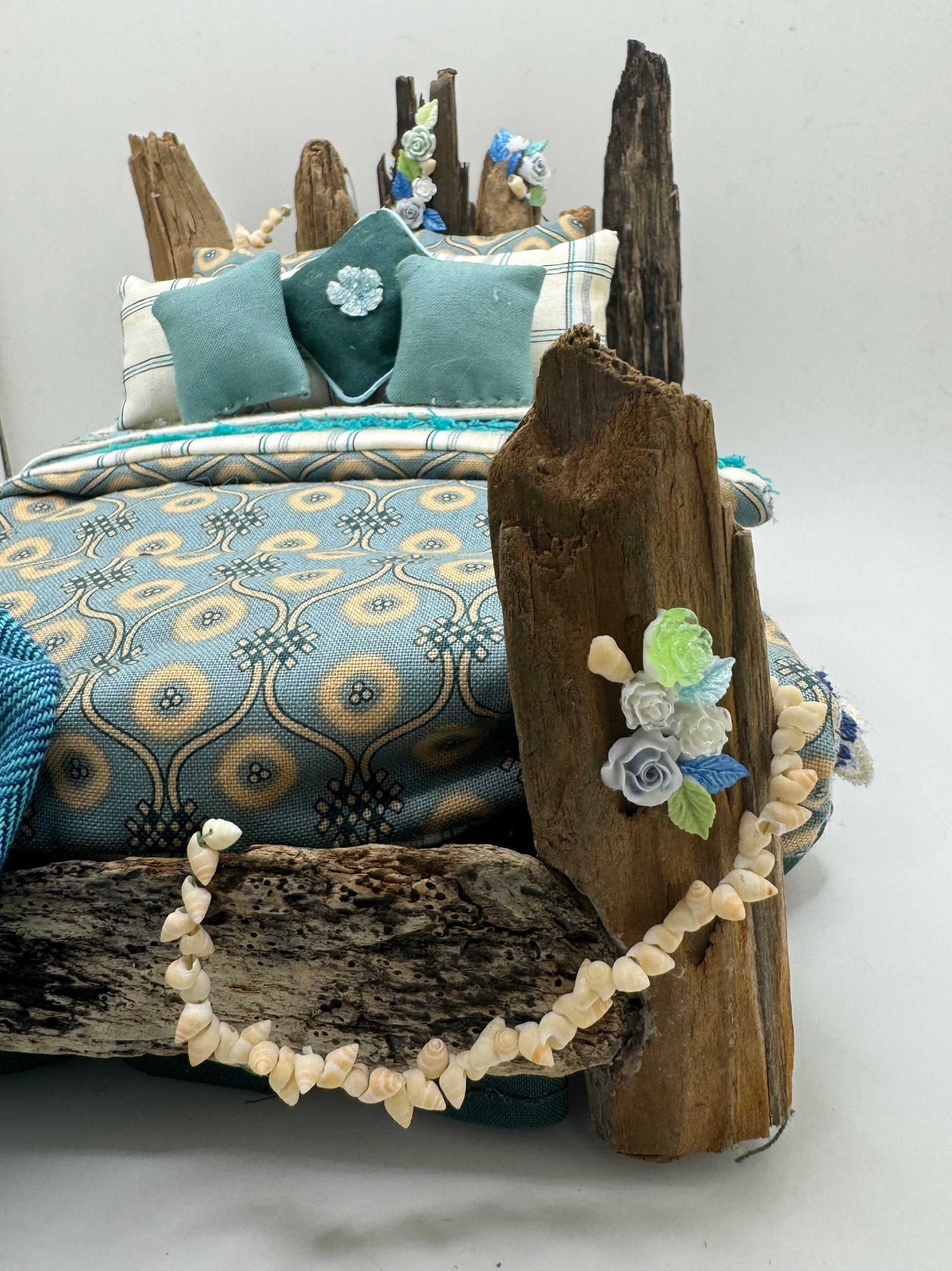 Dolls House Luxury Dressed 1/12th - 1:12 - 1 inch scale Handmade Driftwood bed - Shelley