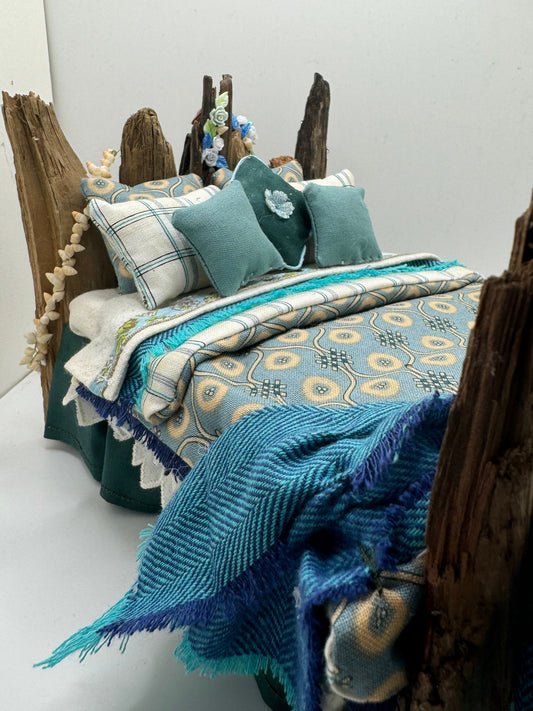Dolls House Luxury Dressed 1/12th - 1:12 - 1 inch scale Handmade Driftwood bed - Shelley
