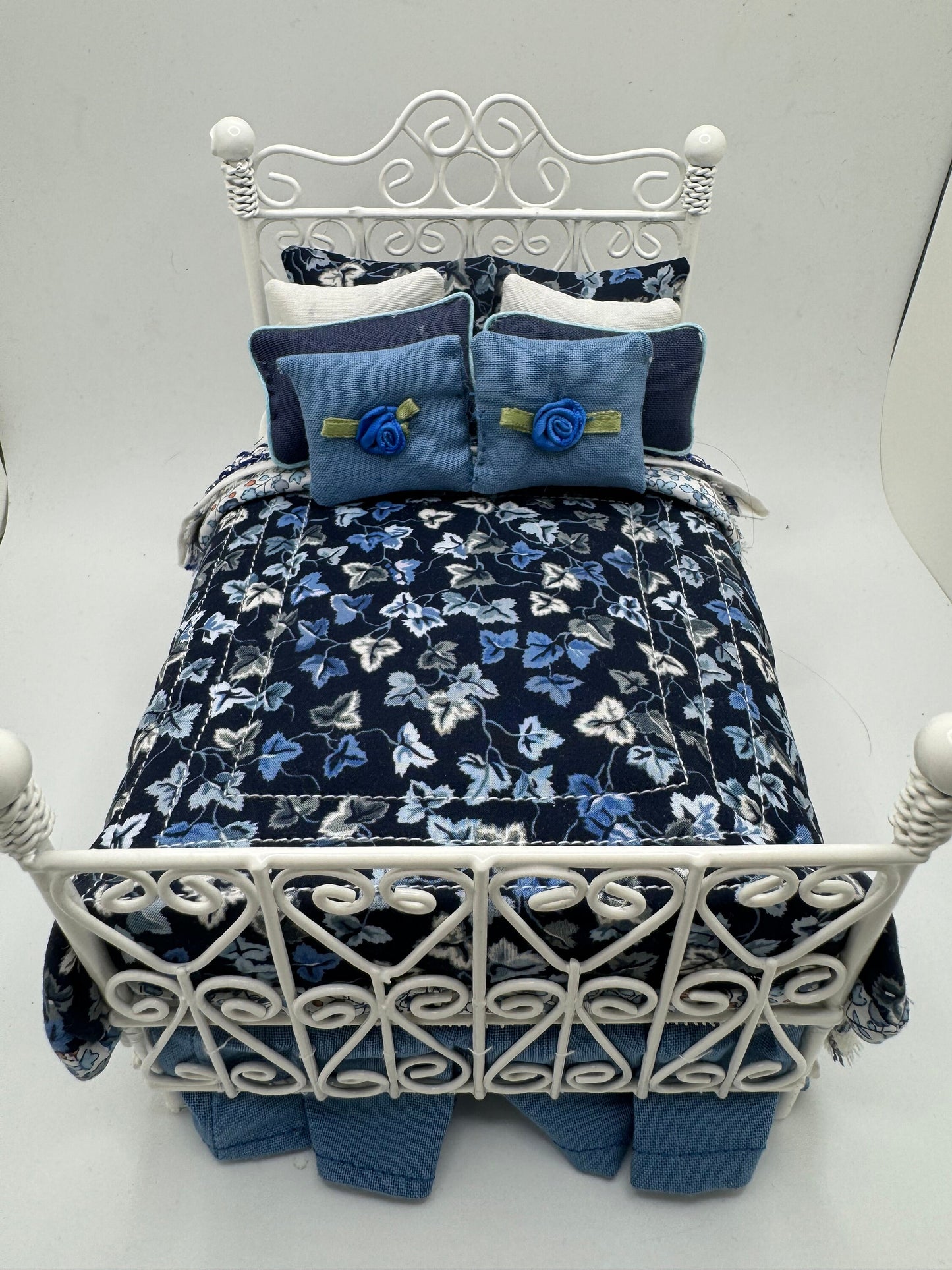 Dolls House Luxury Dressed 1/12th - 1:12 - 1 inch scale Hand Dressed Bed - Ivy (Liberty fabric)