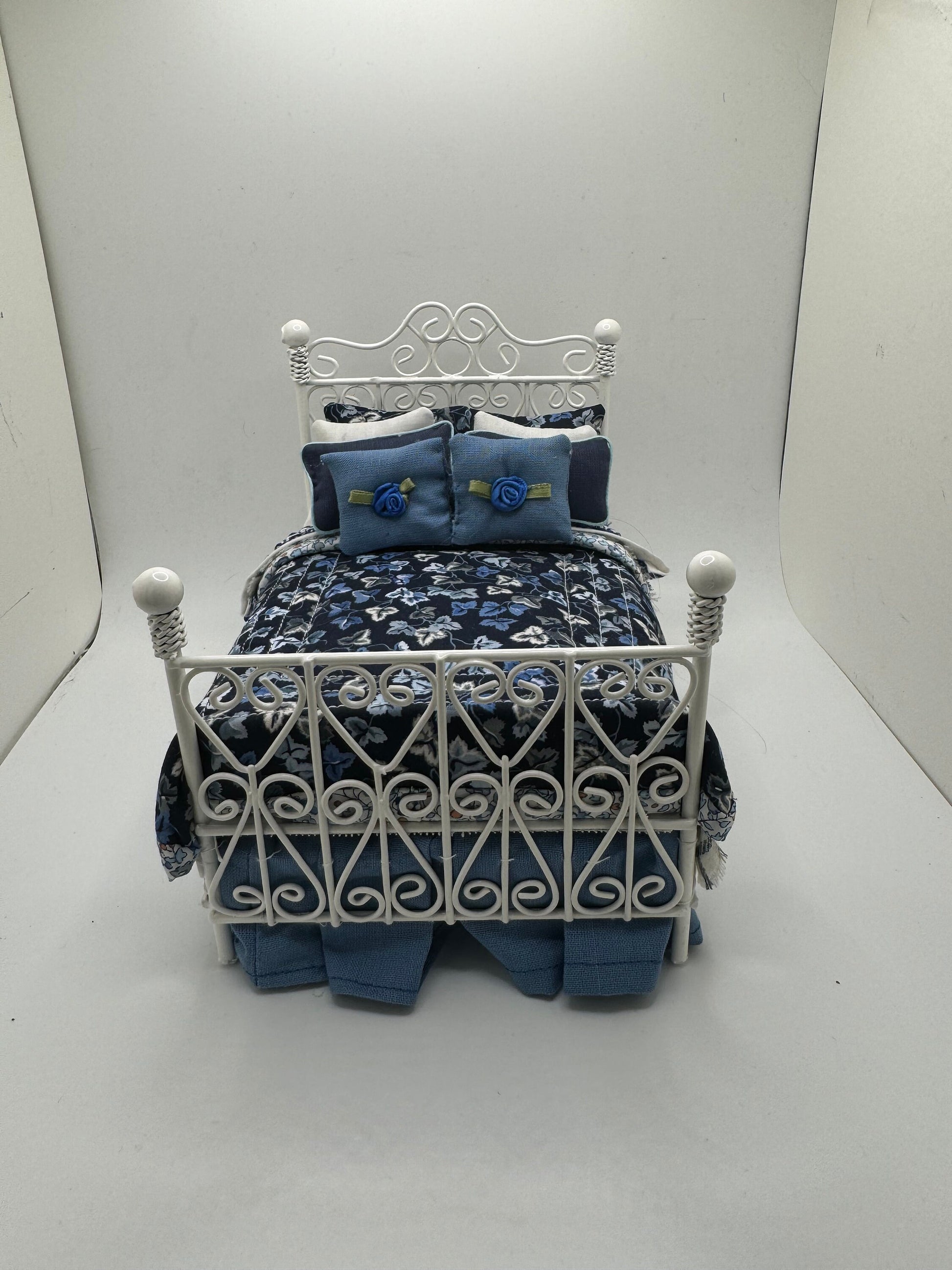 Dolls House Luxury Dressed 1/12th - 1:12 - 1 inch scale Hand Dressed Bed - Ivy (Liberty fabric)