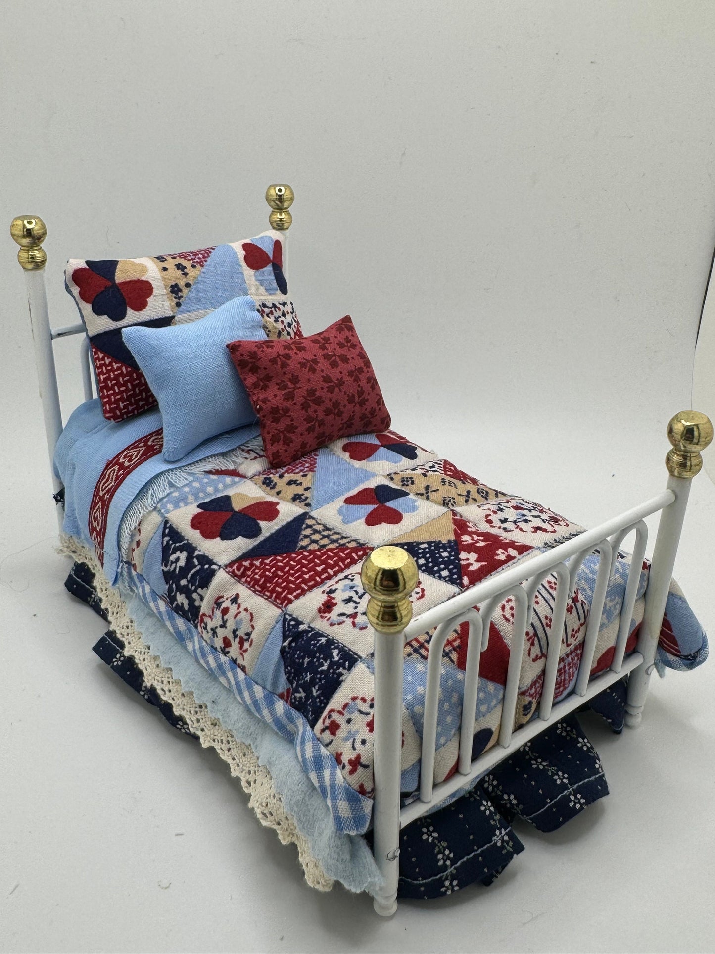 Dolls House Luxury Dressed 1/12th - 1:12 - 1 inch scale Hand Dressed Bed - Scarlet