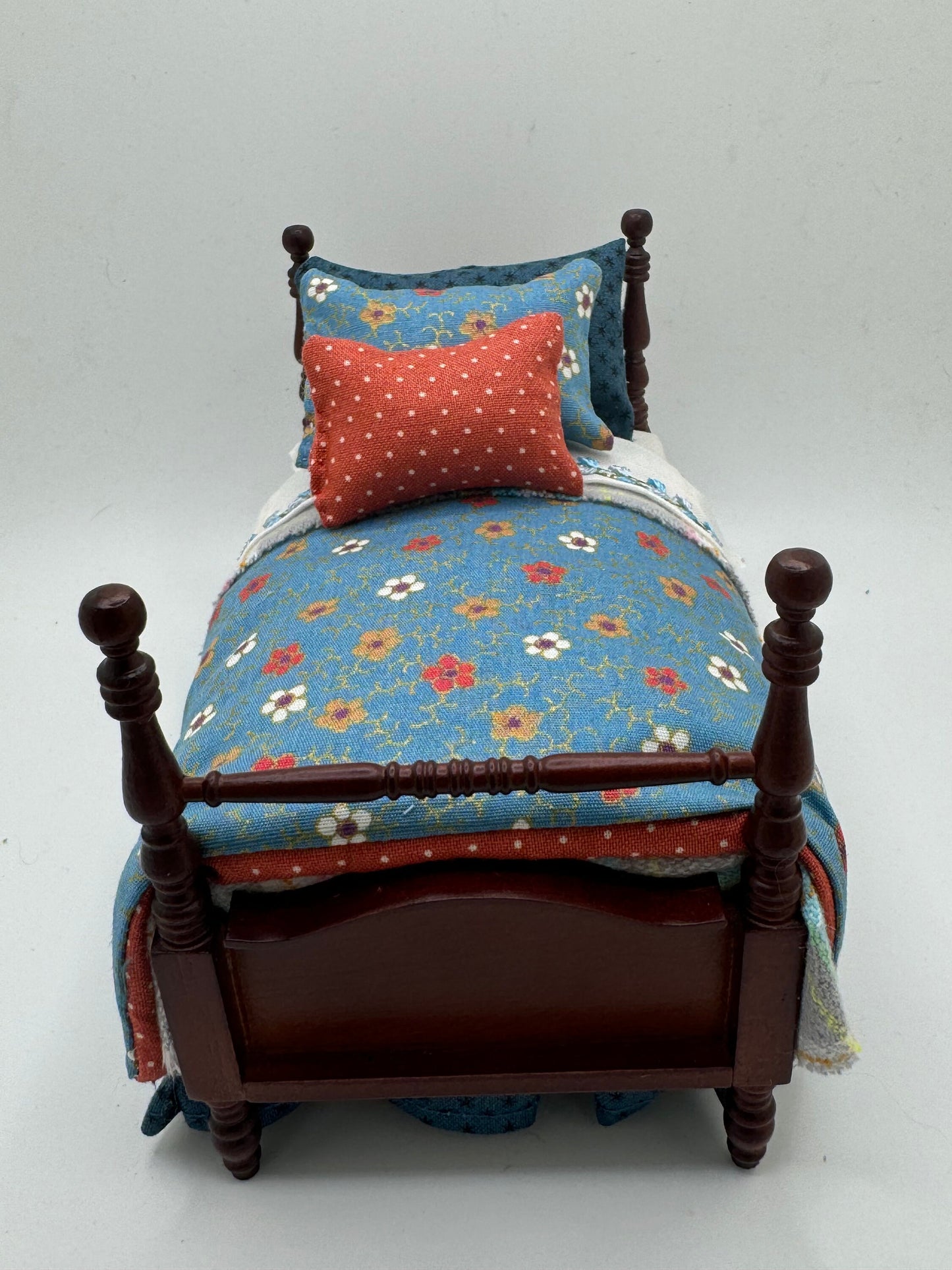 Dolls House Luxury Dressed 1/12th - 1:12 - 1 inch scale Hand Dressed Bed - Maisie