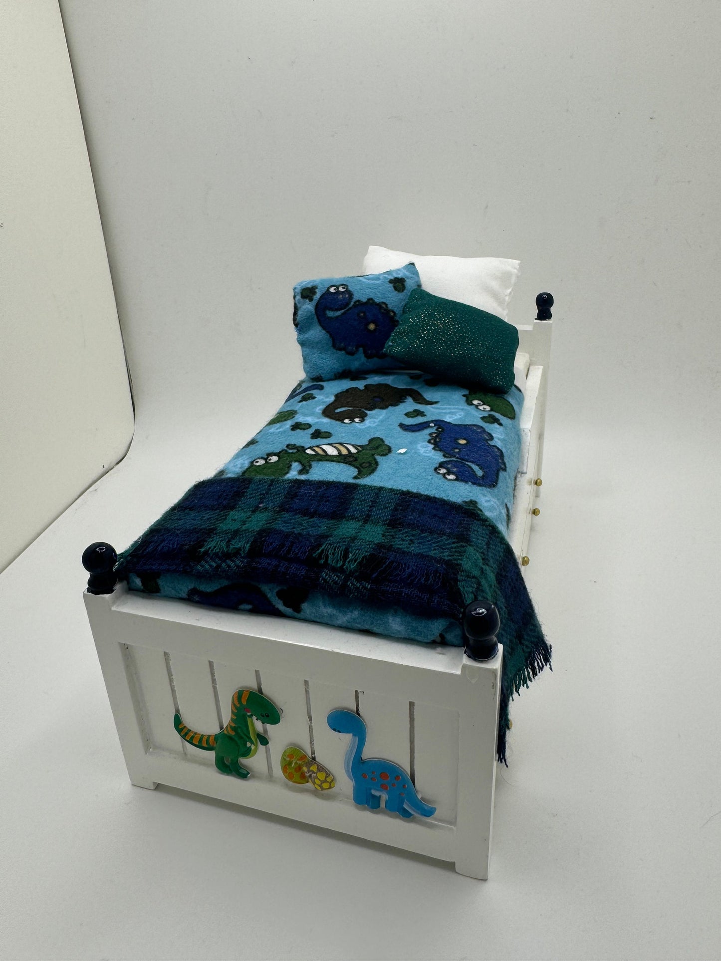 Dolls House Luxury Dressed 1/12th - 1:12 - 1 inch.  Single Trundle Bed - Danny