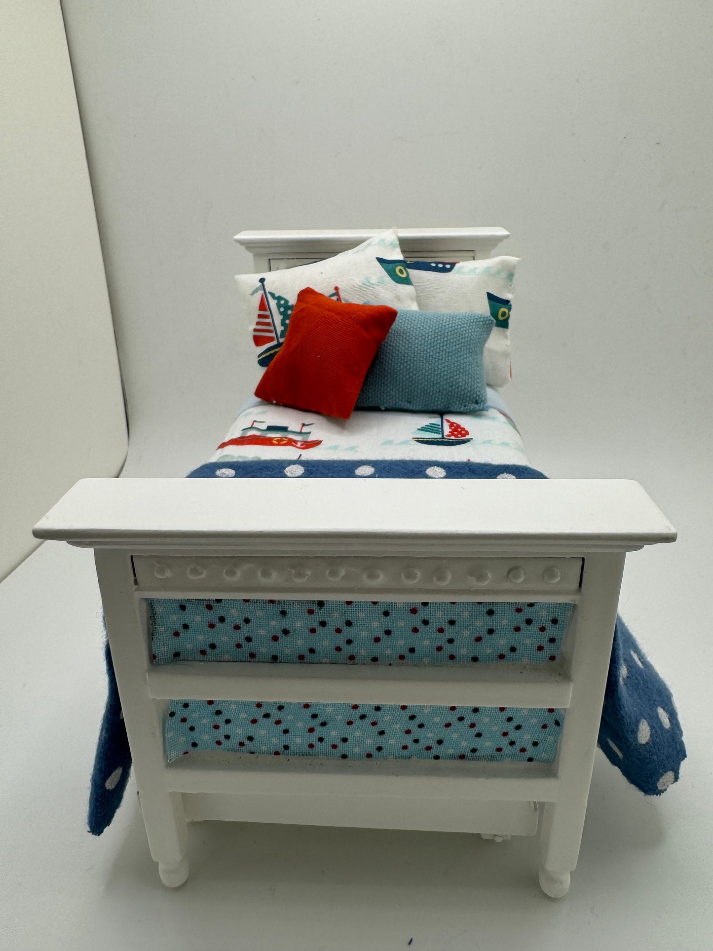 Dolls House Luxury Dressed 1/12th - 1:12 - 1 inch.  Single Trundle Bed - Billie