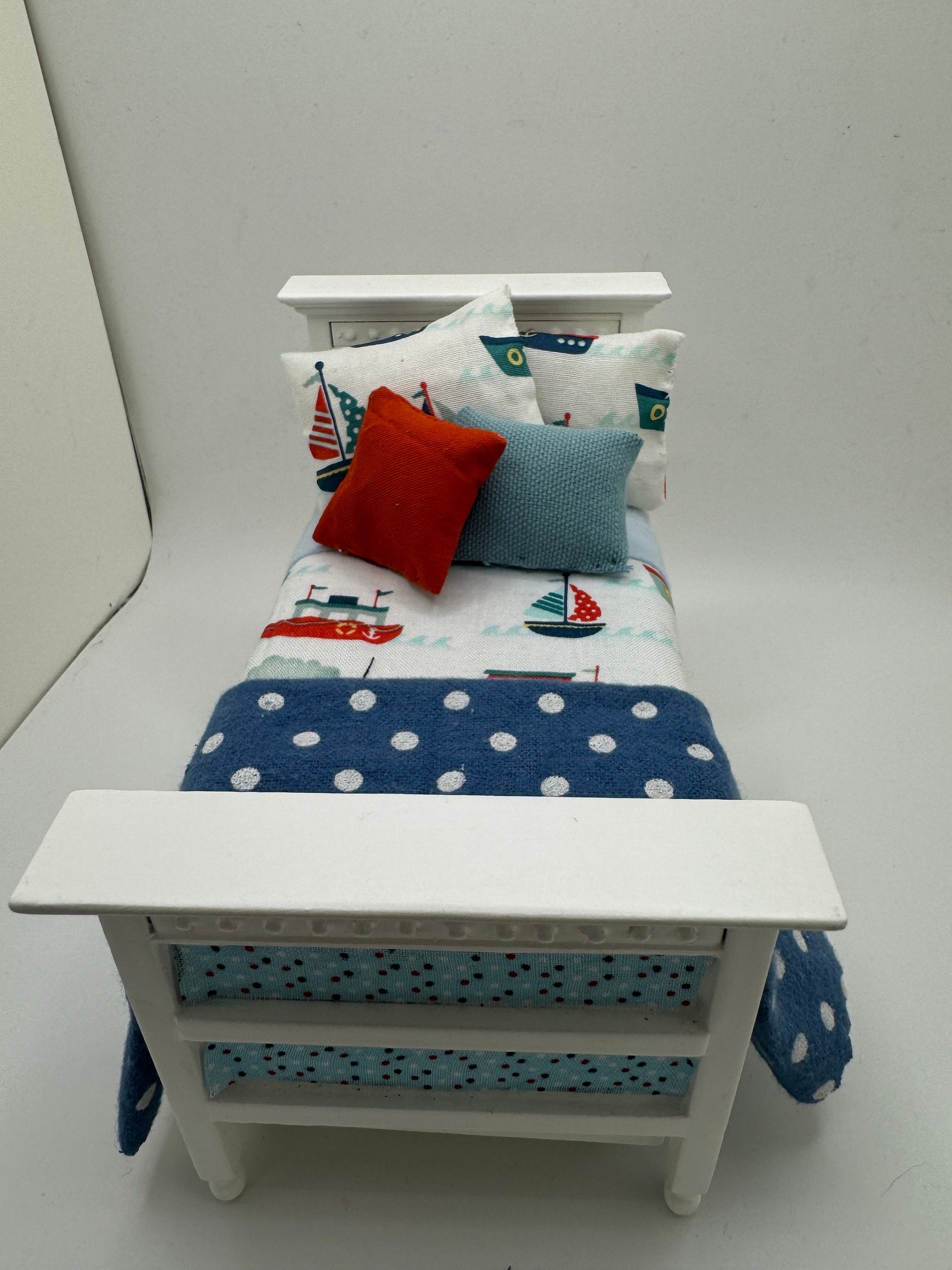 Dolls House Luxury Dressed 1/12th - 1:12 - 1 inch.  Single Trundle Bed - Billie
