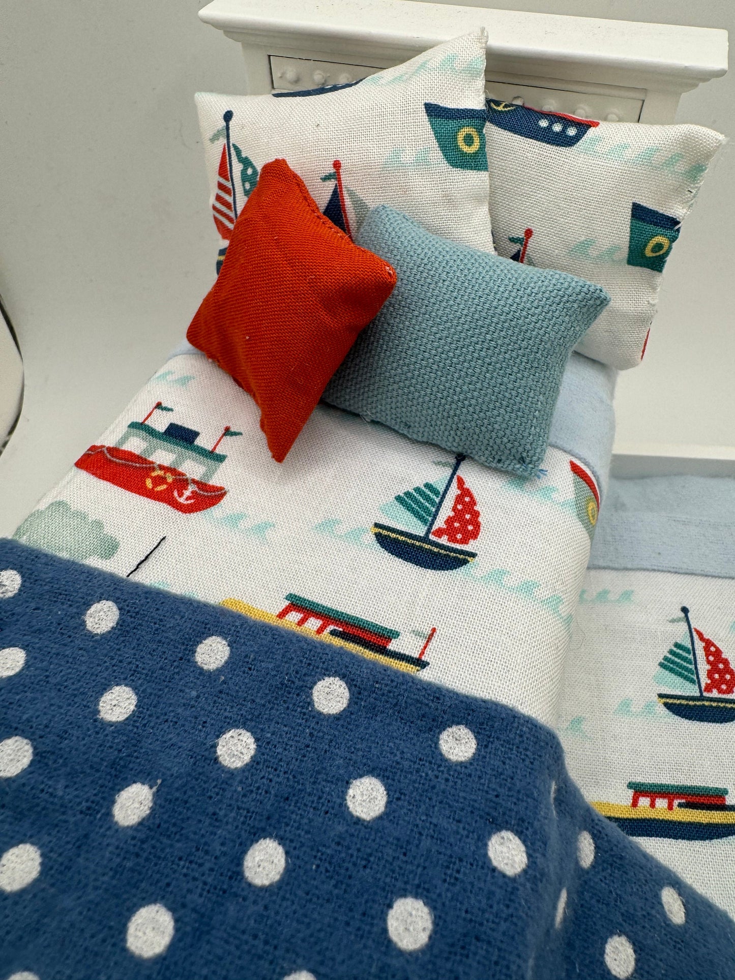 Dolls House Luxury Dressed 1/12th - 1:12 - 1 inch.  Single Trundle Bed - Billie