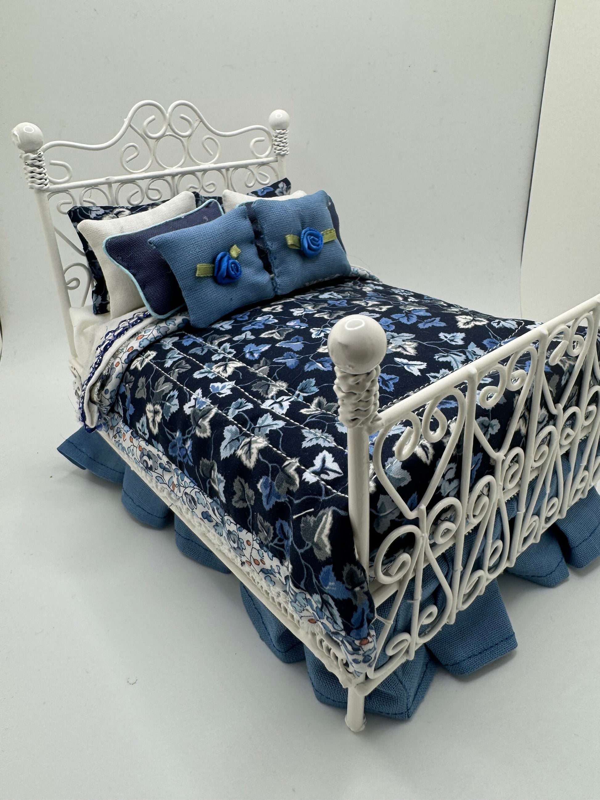 Dolls House Luxury Dressed 1/12th - 1:12 - 1 inch scale Hand Dressed Bed - Ivy (Liberty fabric)