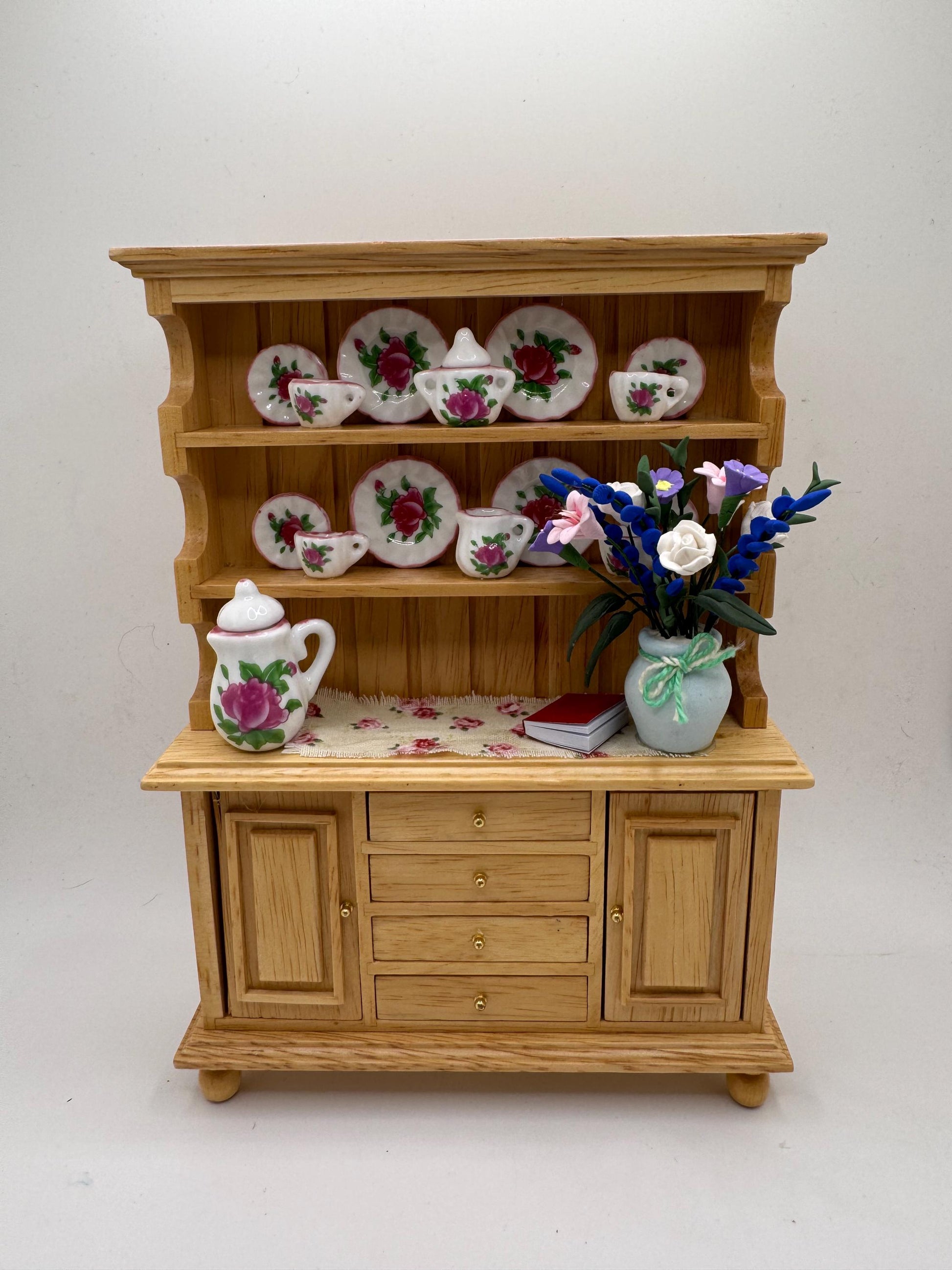 Dolls House Miniatures - Kitchen Dresser / Hutch