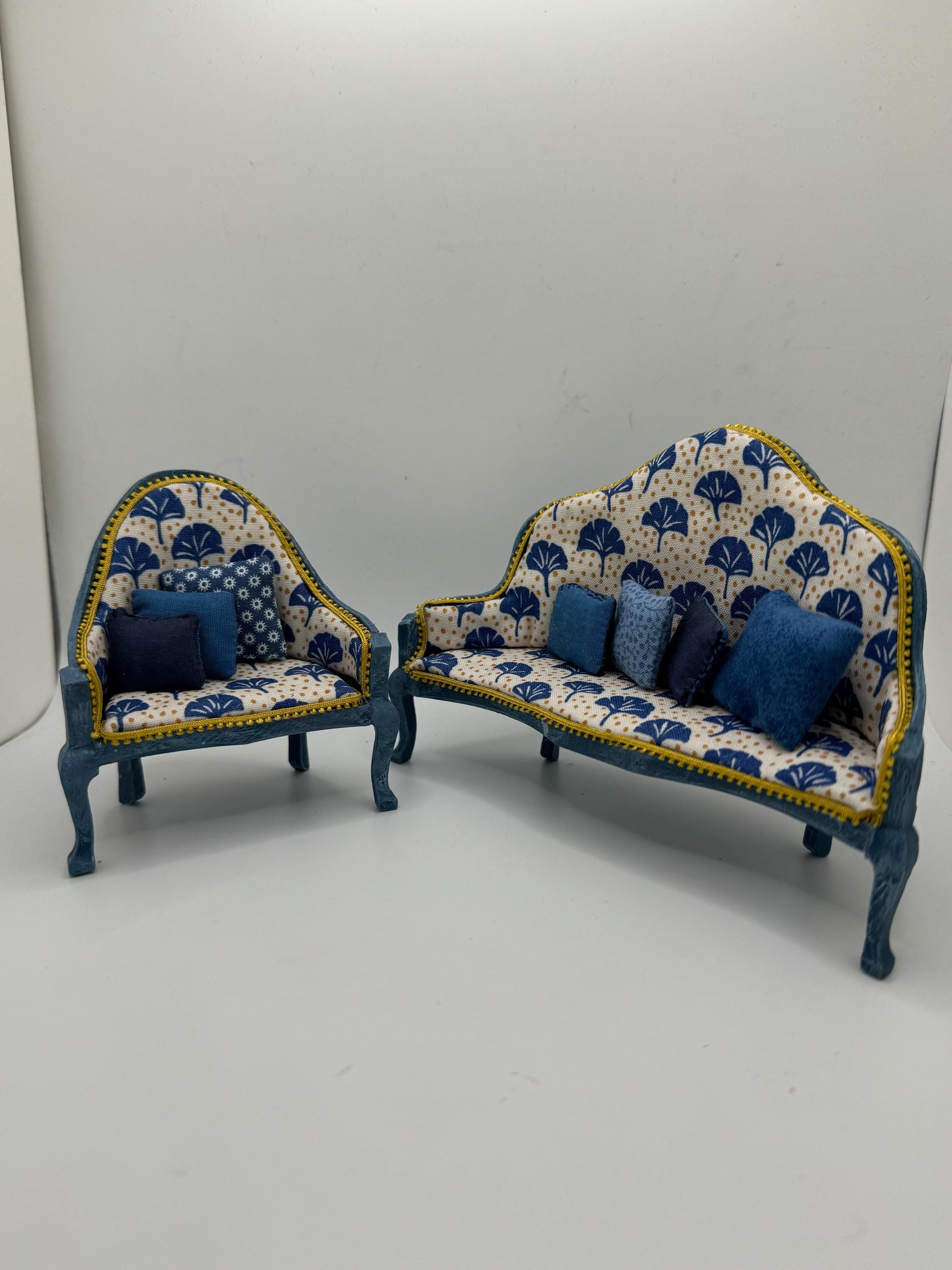 Dolls House Miniatures - 1/12 Elegant Sofa and chair set - Liberty fabric